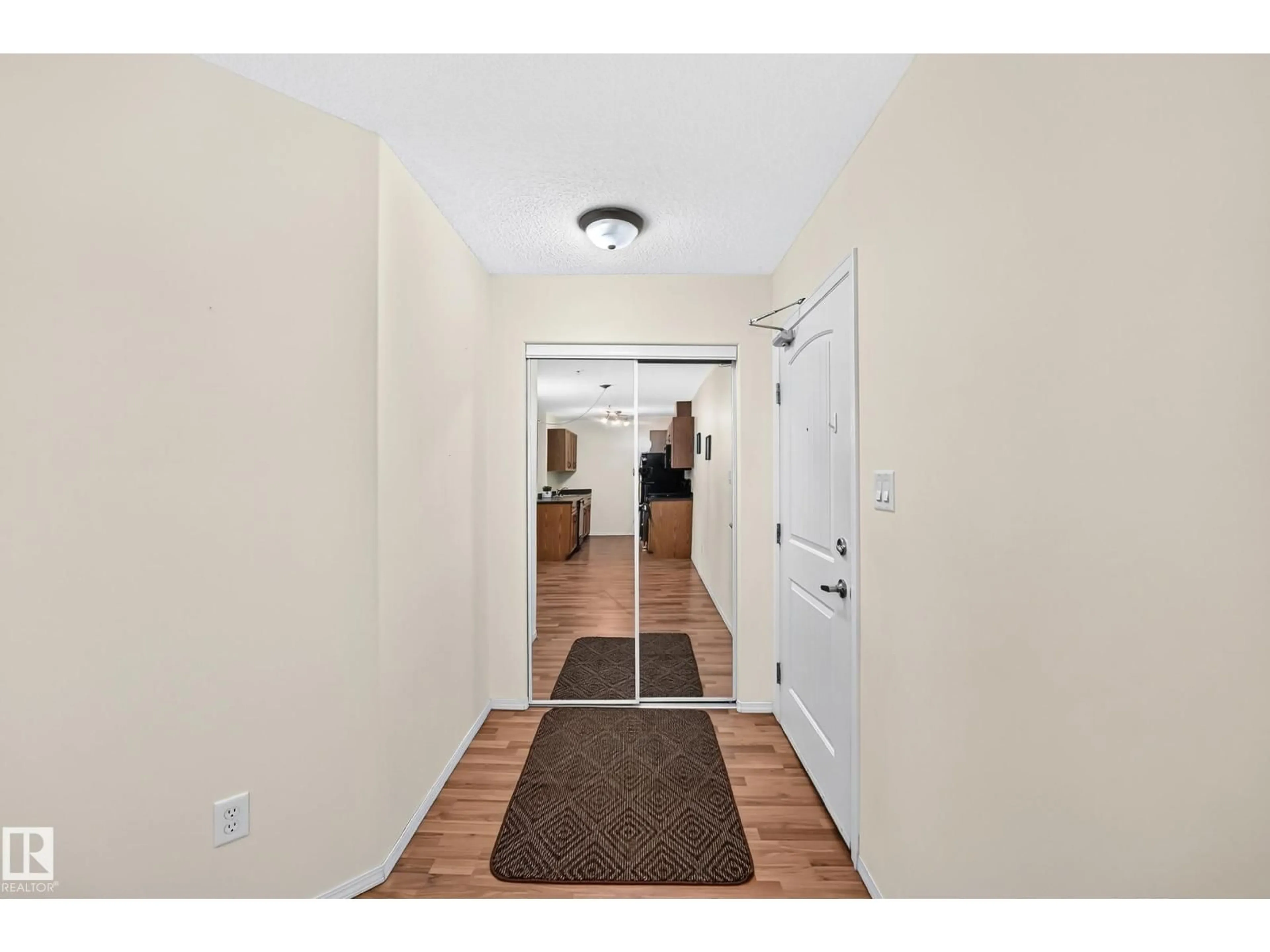 Indoor entryway for 2098 - 112 BLACKMUD CREEK DR, Edmonton Alberta T6W1T7