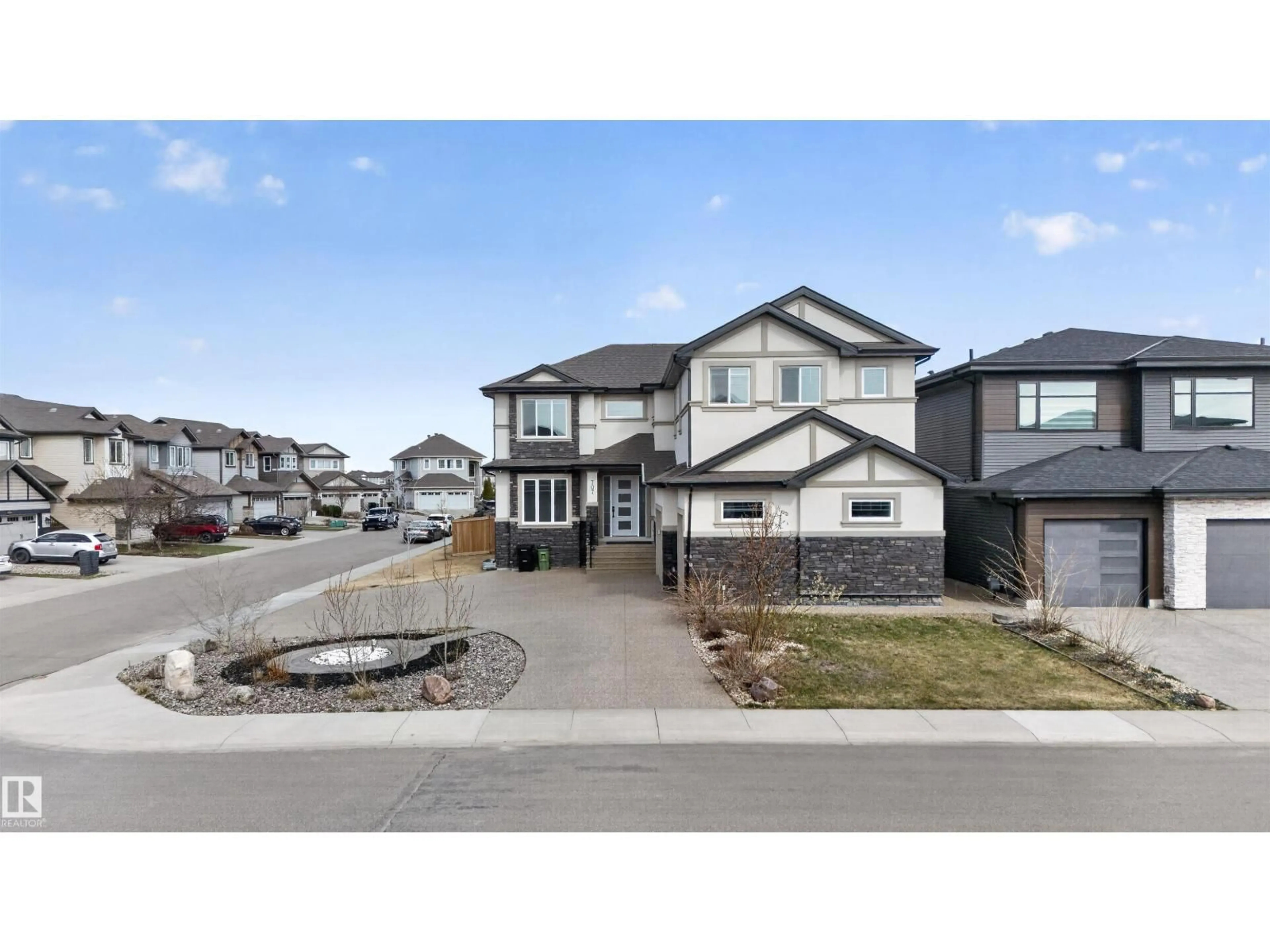 Unknown for SW - 707 180 ST, Edmonton Alberta T6W2S8