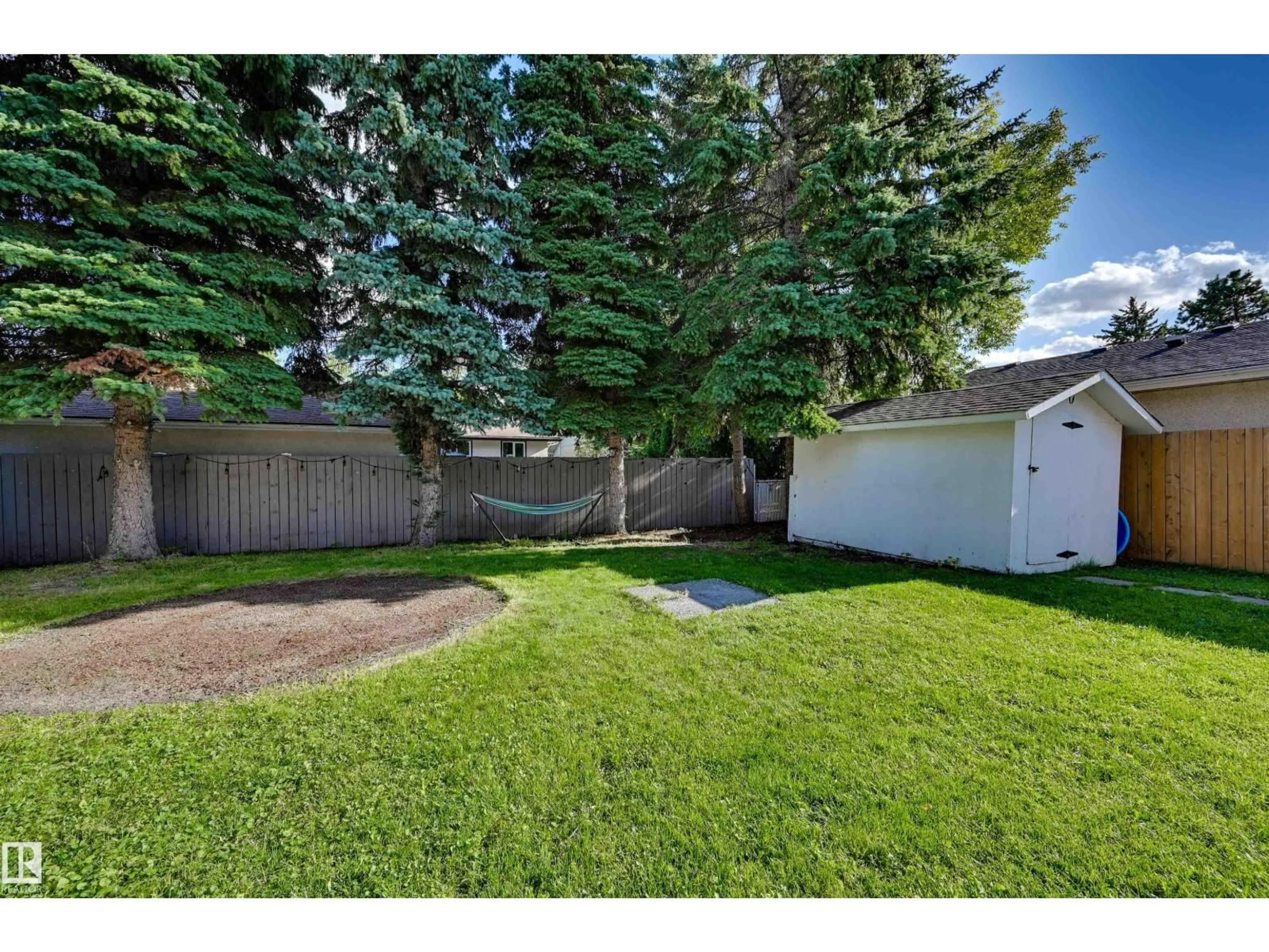 Unknown for 9125B 94 AV, Fort Saskatchewan Alberta T8L1B8