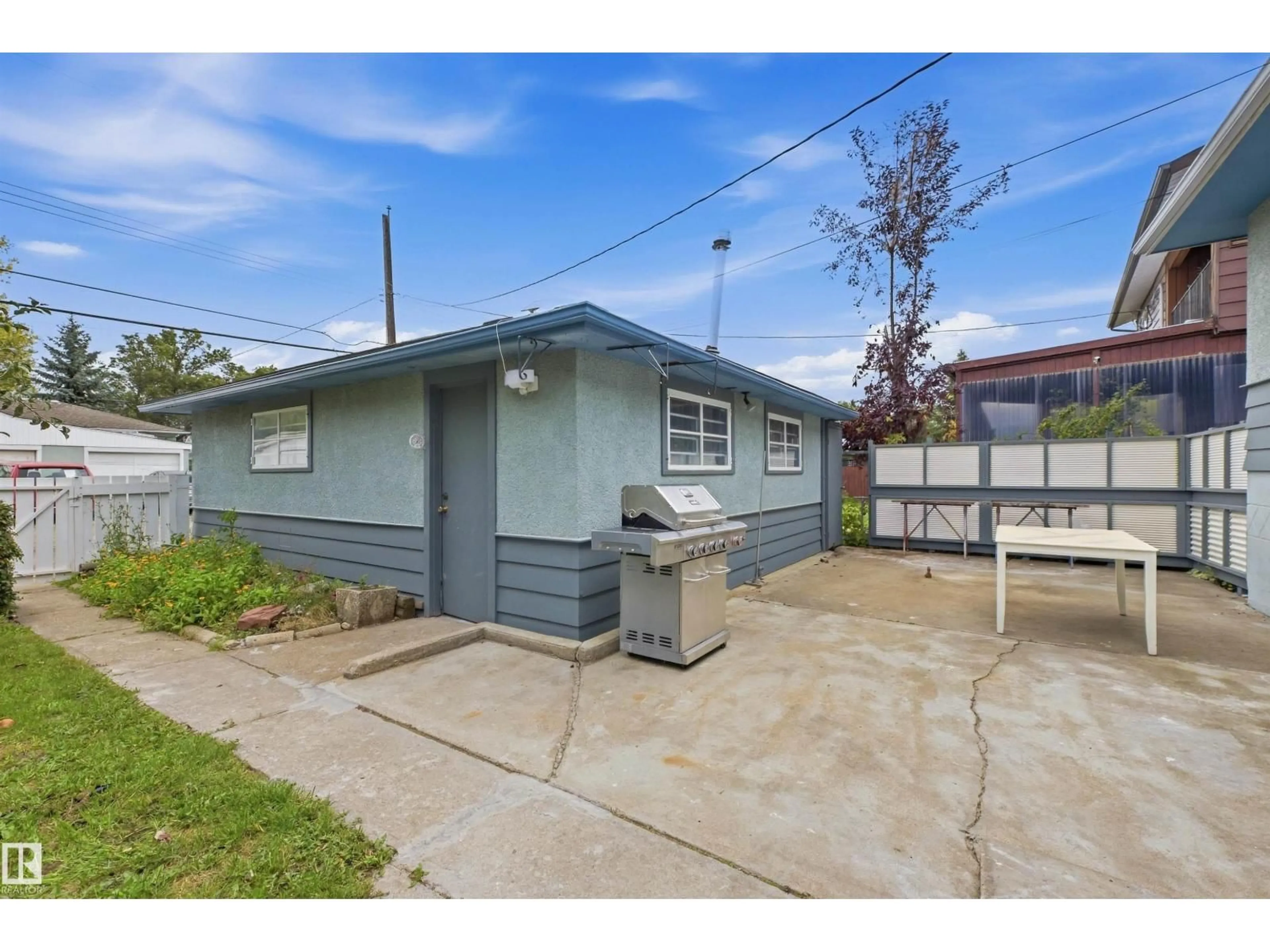 Unknown for 13024 SHERBROOKE AV, Edmonton Alberta T5L4E8