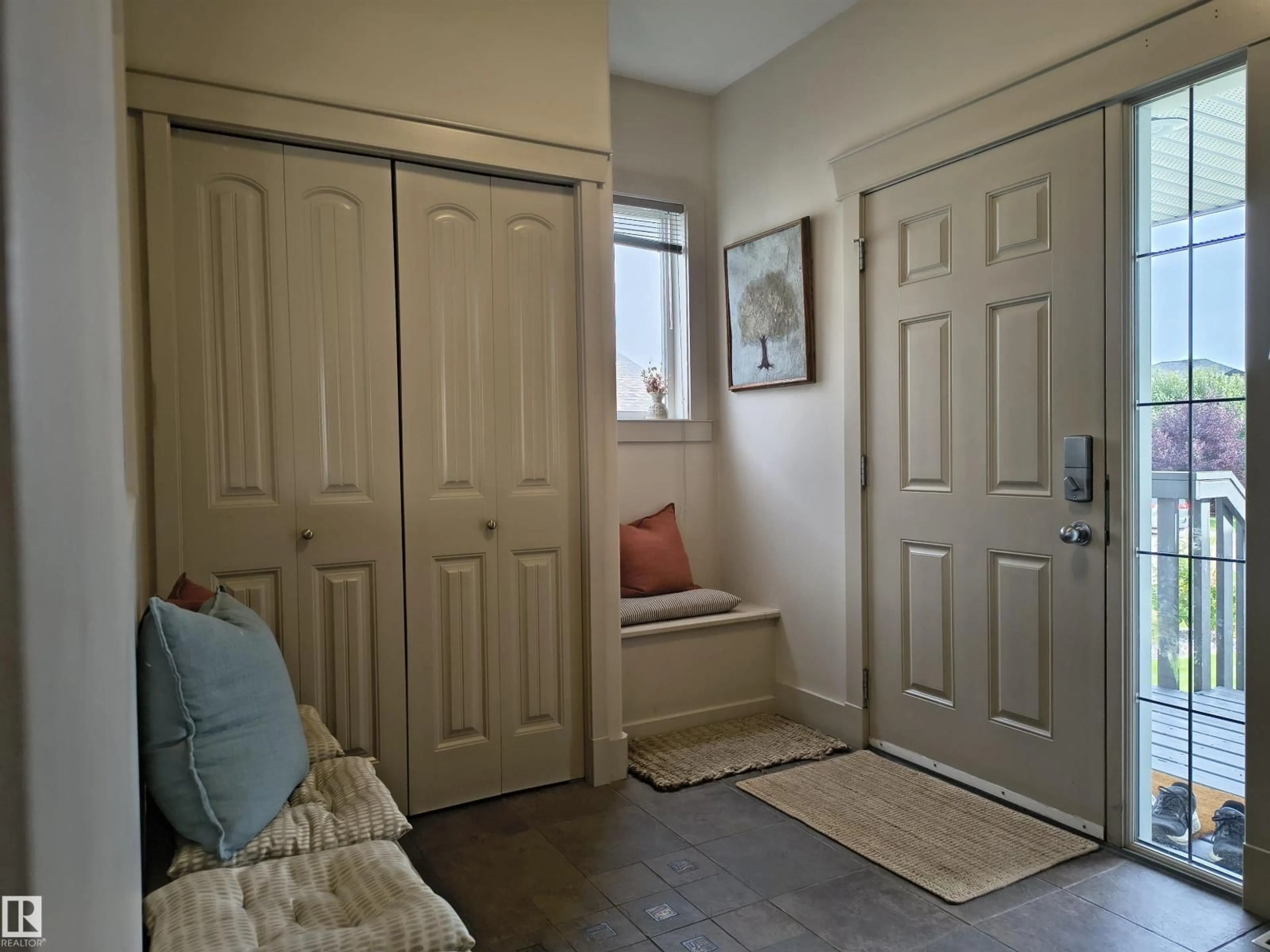 Indoor entryway for 4464 36 ST, Drayton Valley Alberta T7A0A1