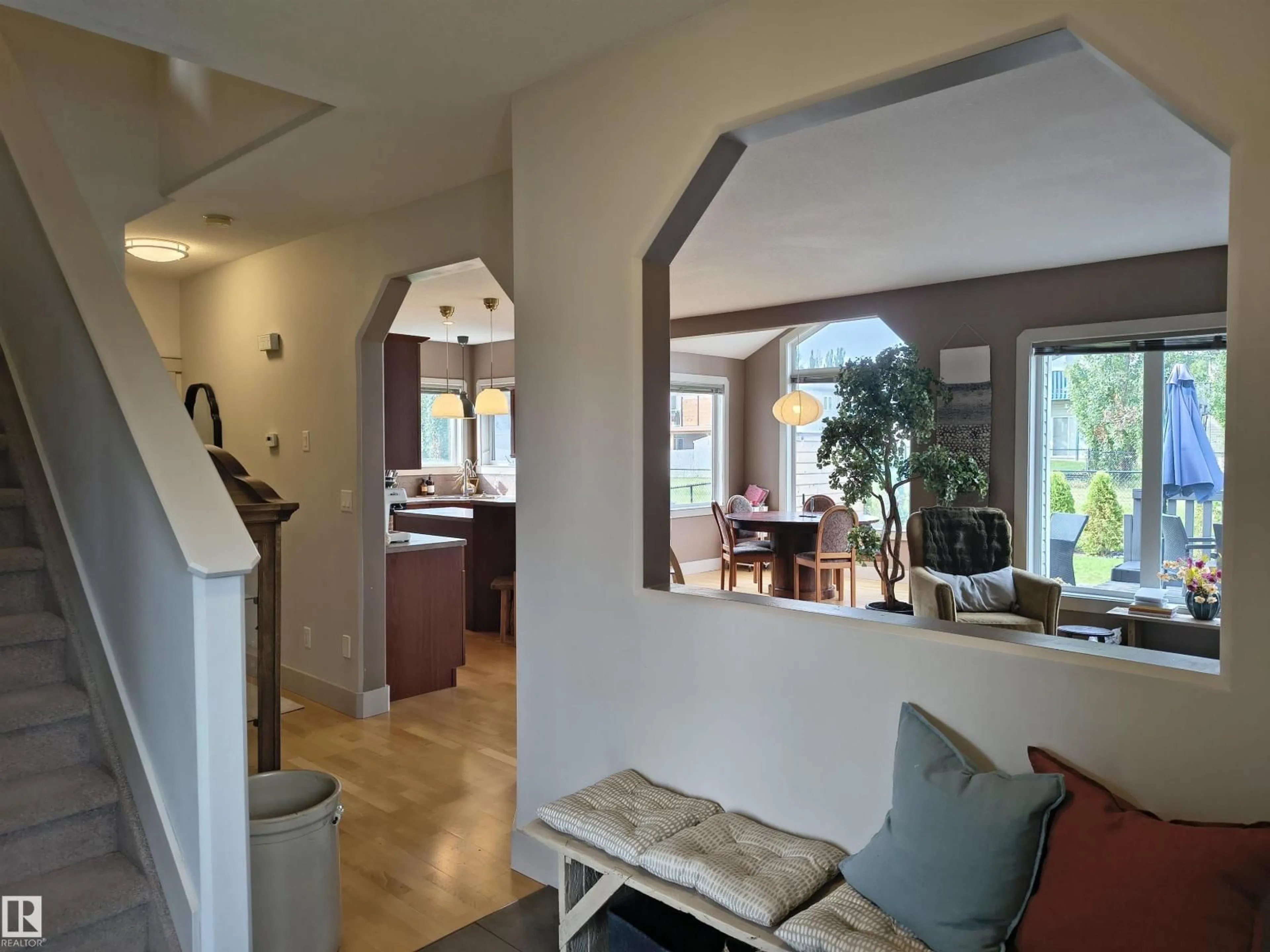 Unknown for 4464 36 ST, Drayton Valley Alberta T7A0A1