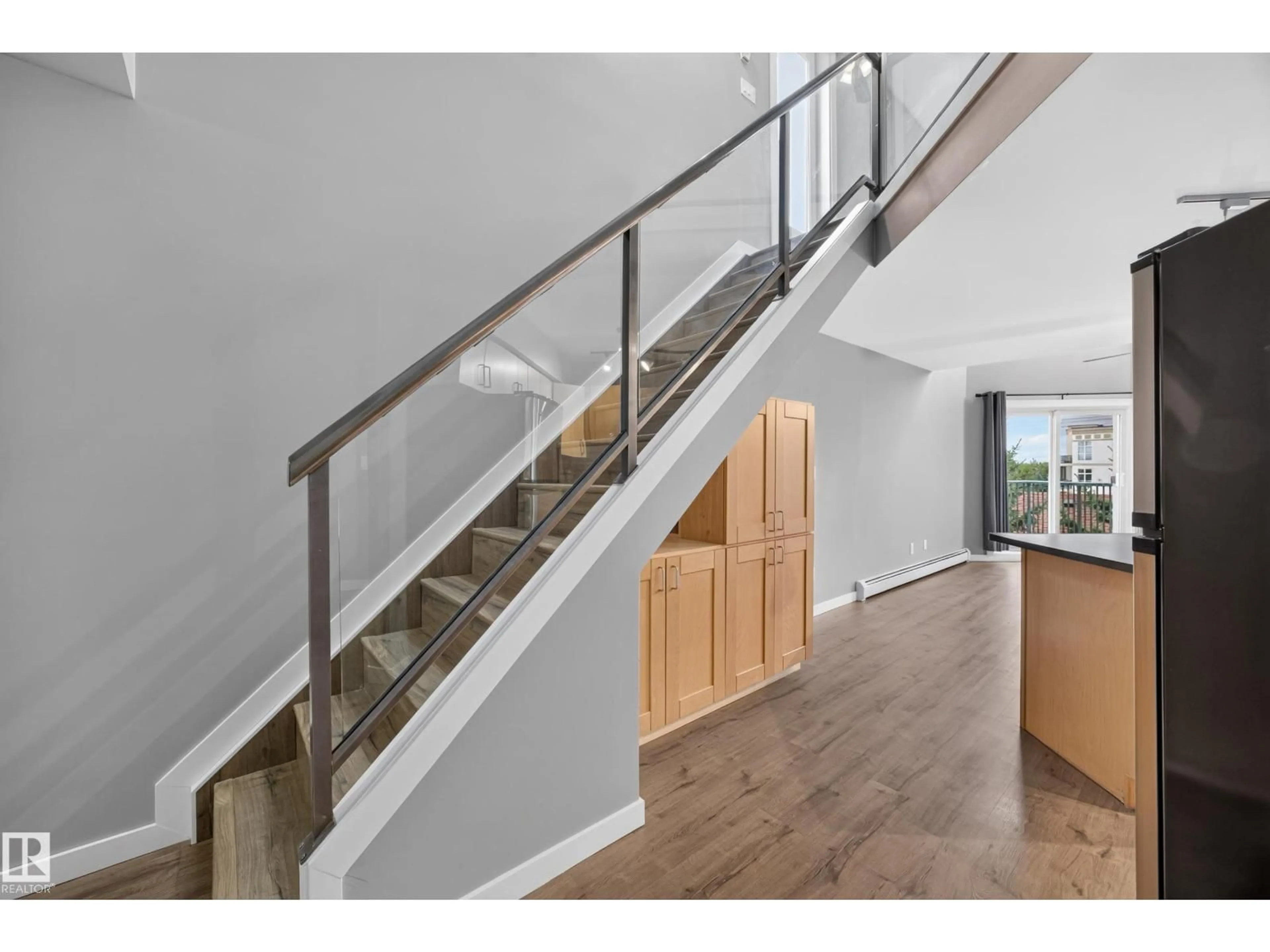 Unknown for 405 10118 95 ST NW, Edmonton Alberta T5H4R6