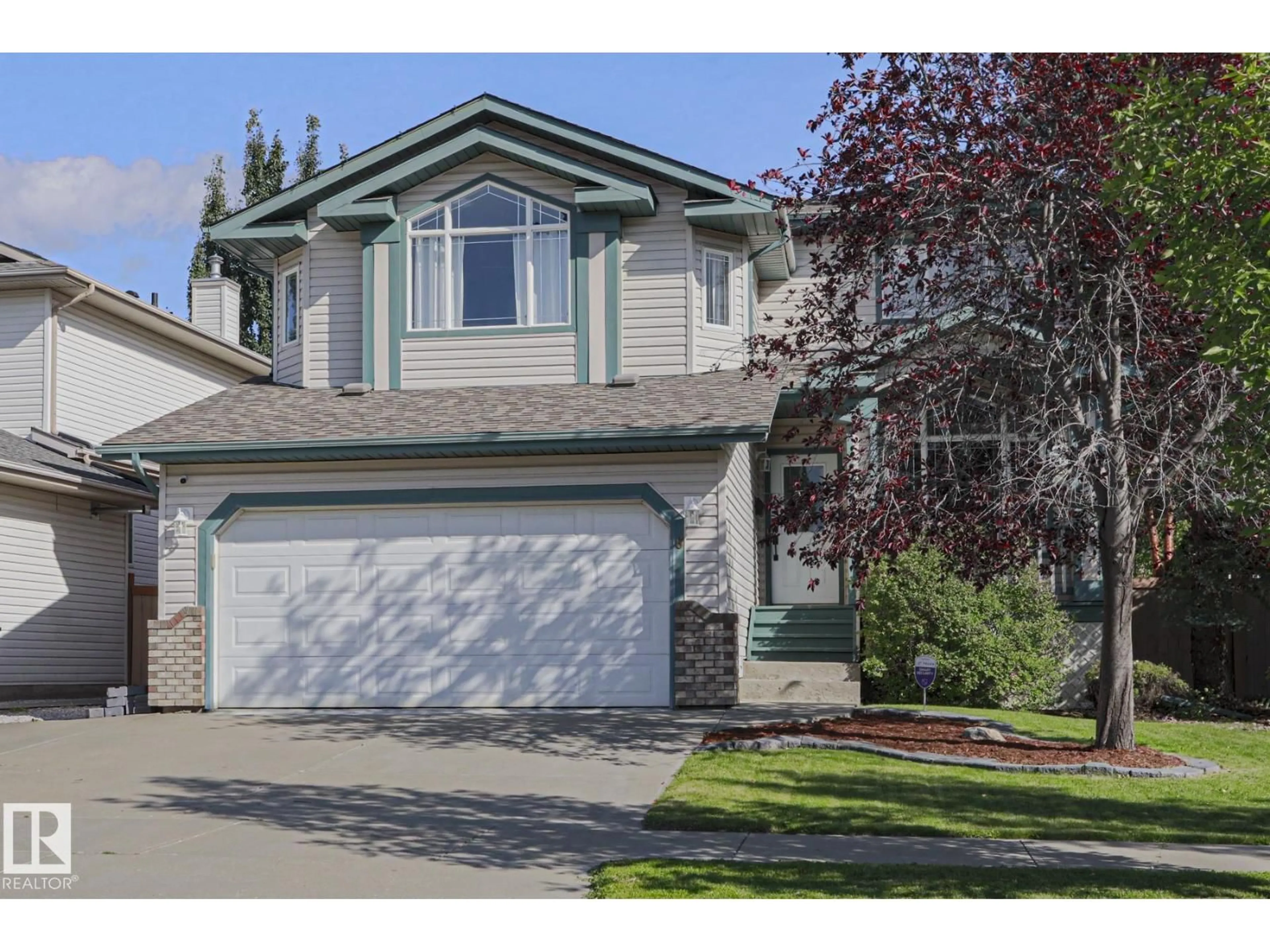 Home with vinyl exterior material, street for 6 WILLIS CR, Leduc Alberta T9E8E6