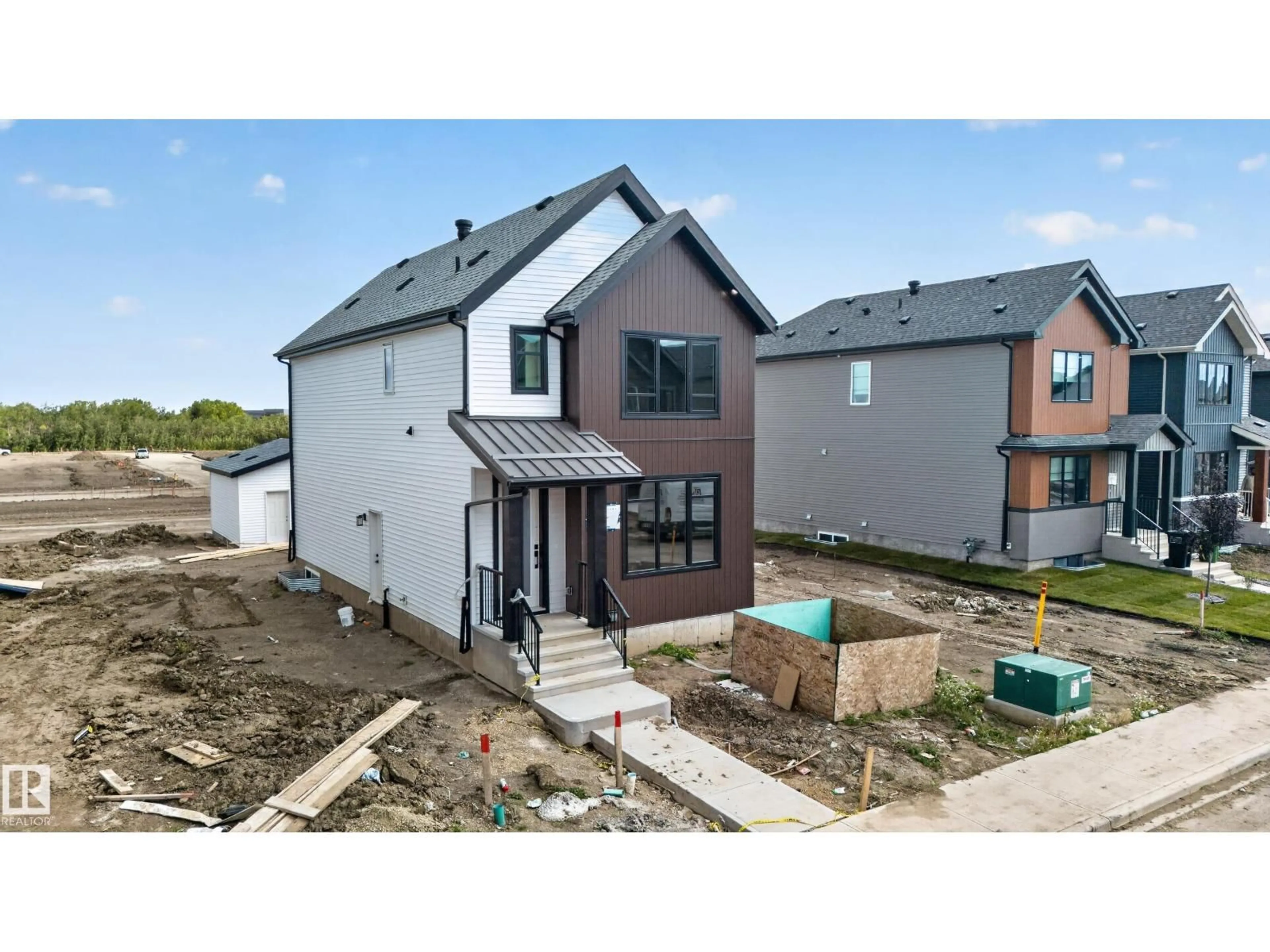 A pic from outside/outdoor area/front of a property/back of a property/a pic from drone, building for 18707 130 ST, Edmonton Alberta T6V0P2