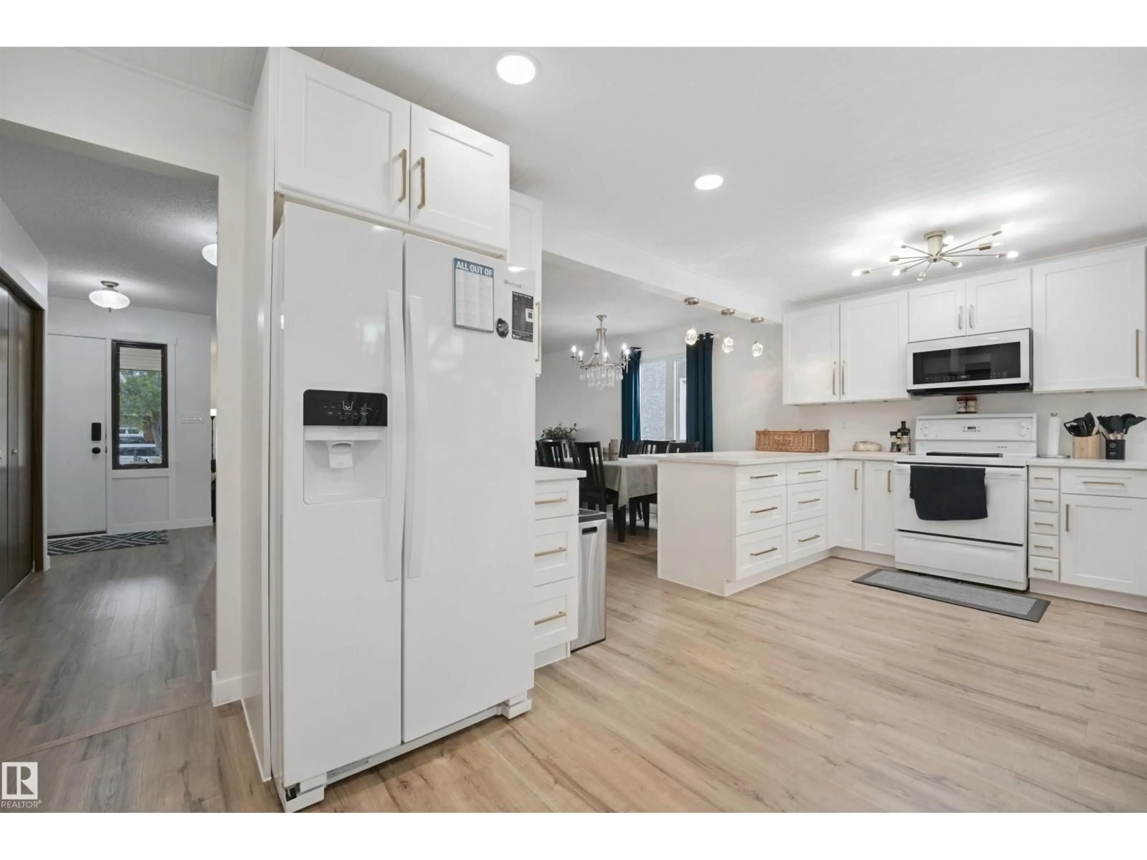 Open concept kitchen, unknown for 4204 40A ST, Leduc Alberta T9E4X1