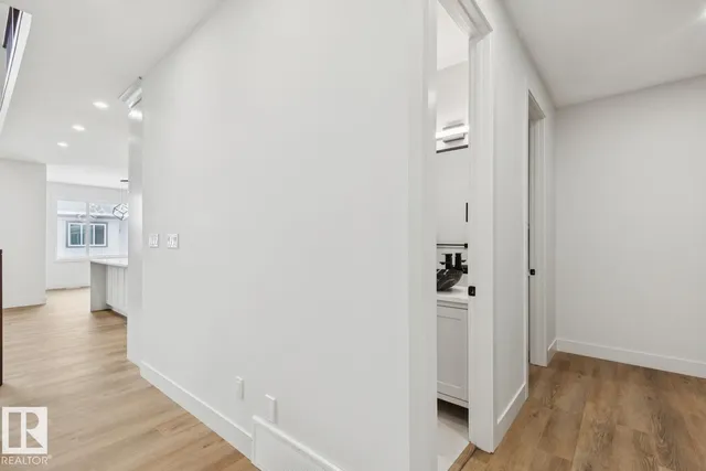 3529 42 AV, Beaumont 5