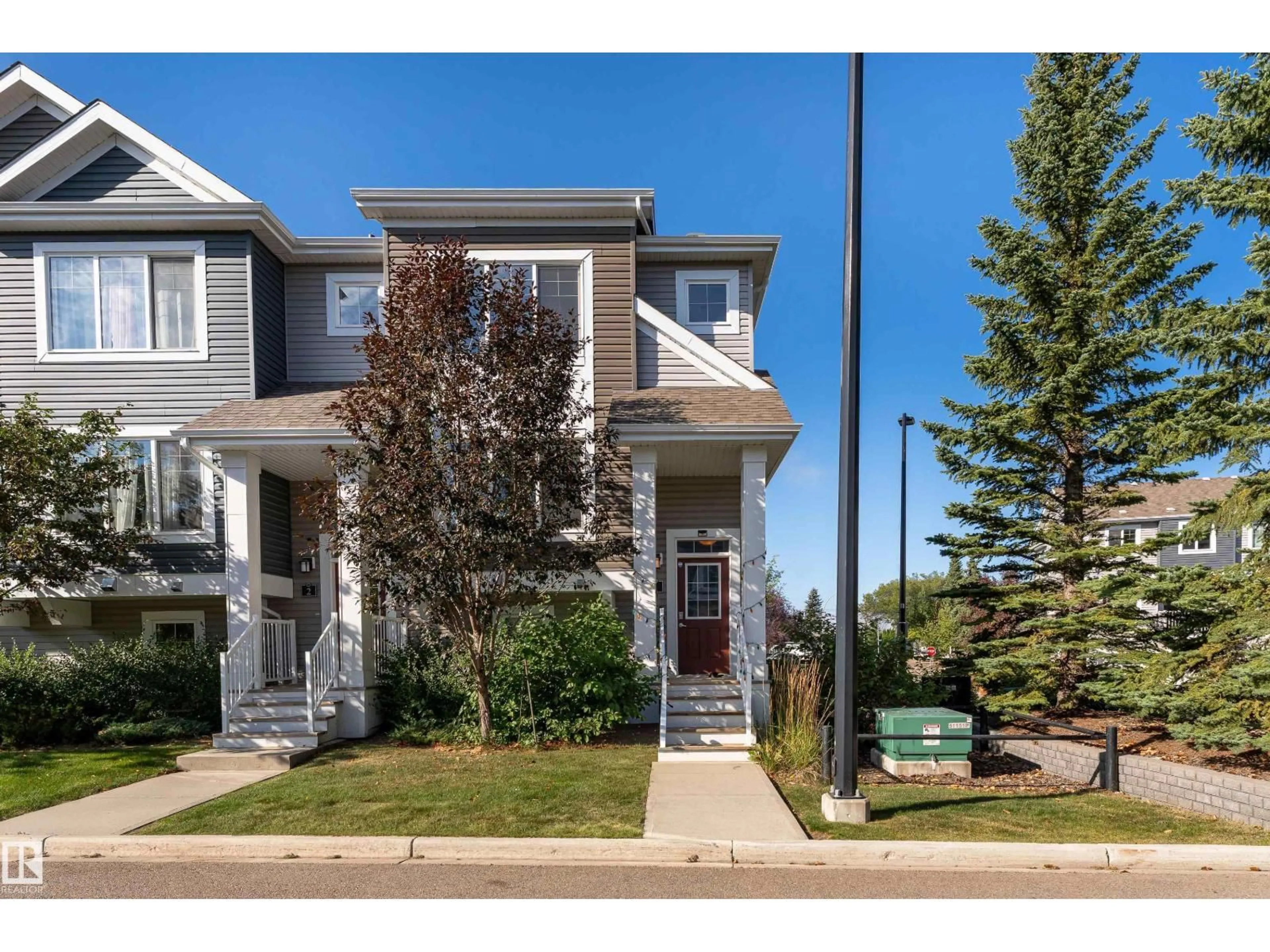 Home with vinyl exterior material, street for 4205 30 ST, Edmonton Alberta T6T2G9