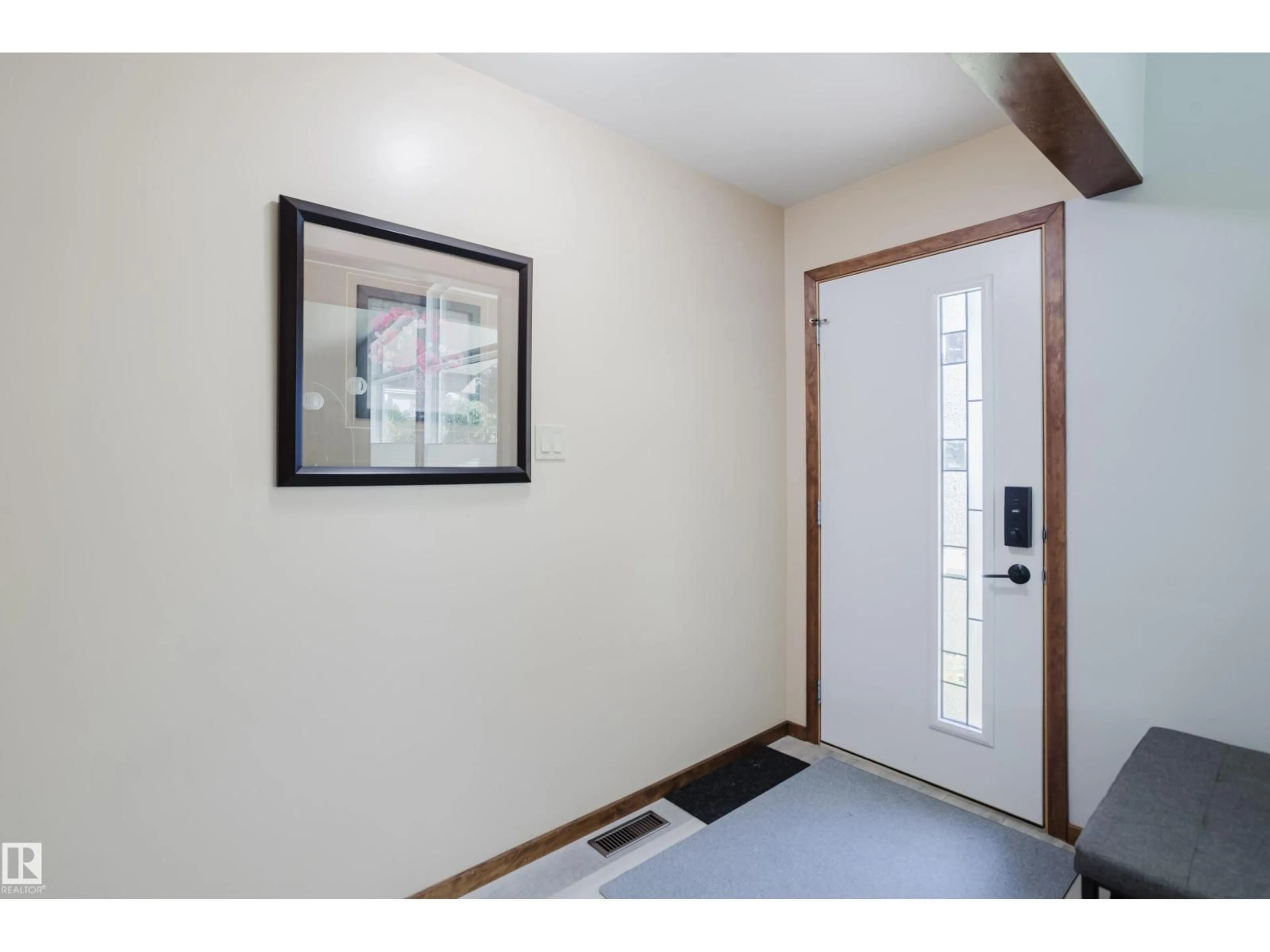 Indoor entryway for 10924 35A AV, Edmonton Alberta T6J0A3