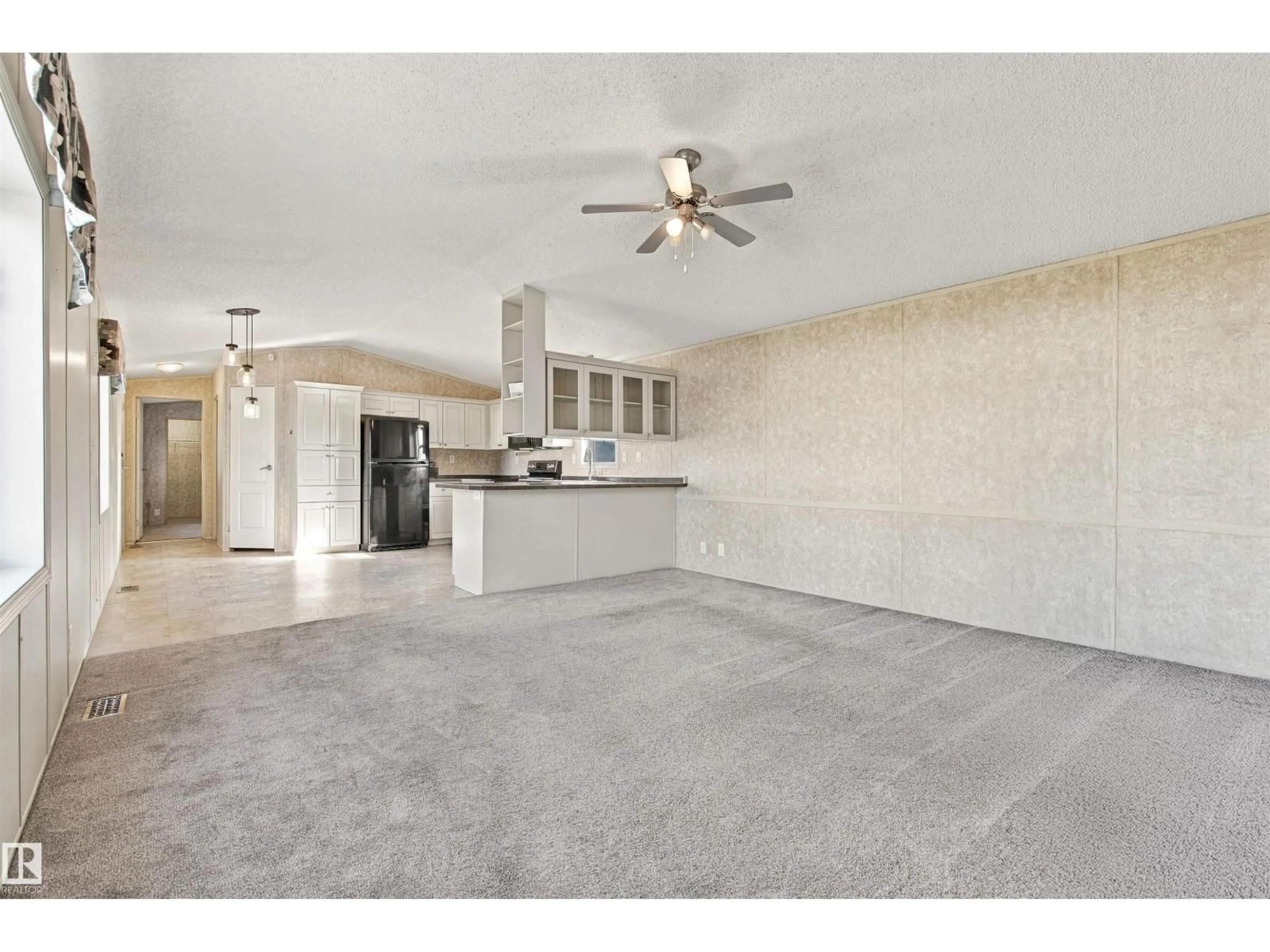 Open concept kitchen, ceramic/tile floor for 4508 LABRADOR RD, Cold Lake Alberta T9M0C6