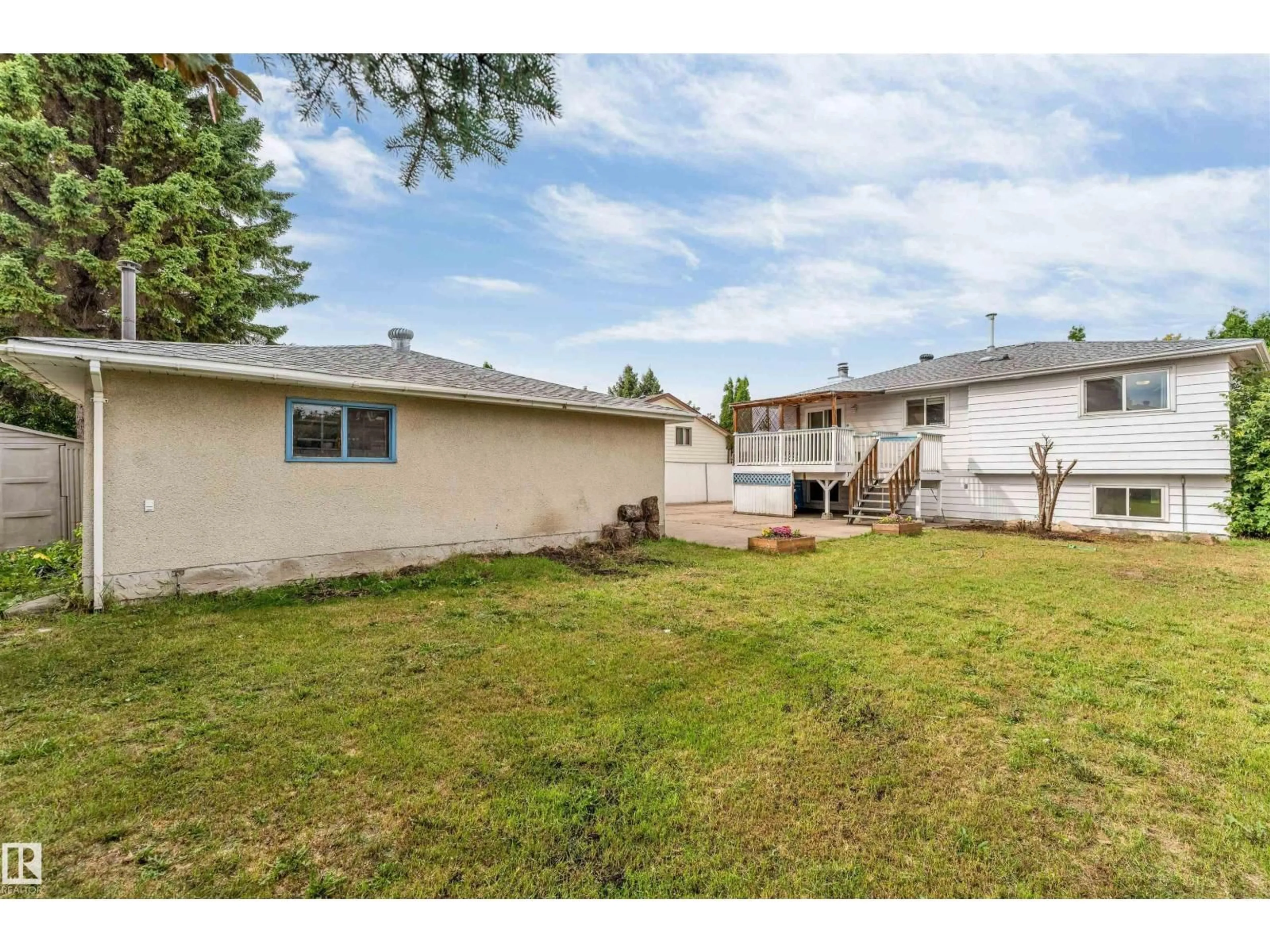 Unknown for NW - 11015 170 AV, Edmonton Alberta T5X3L1