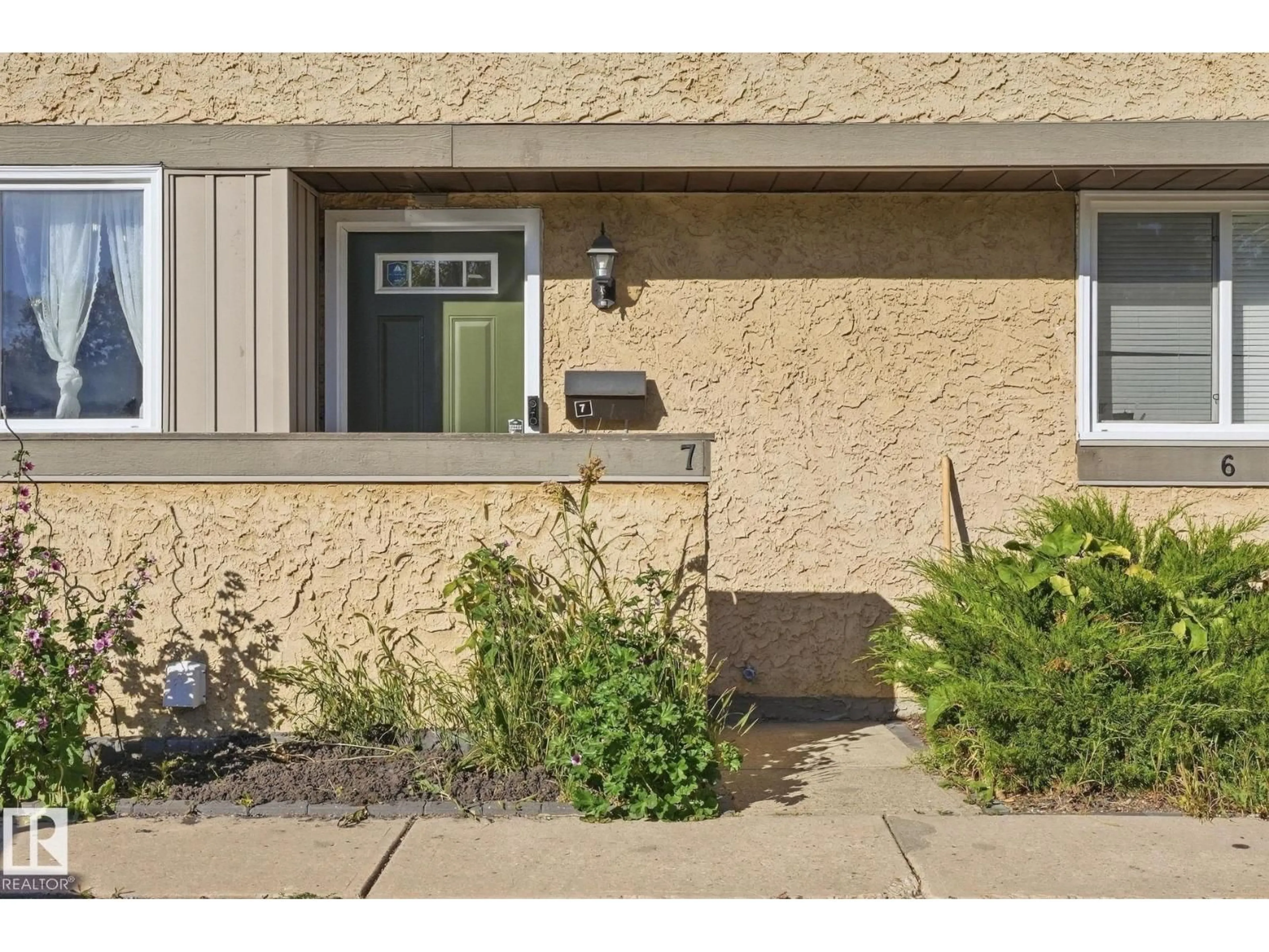 Unknown for 7 - 8930 99 AV, Fort Saskatchewan Alberta T8L3L1