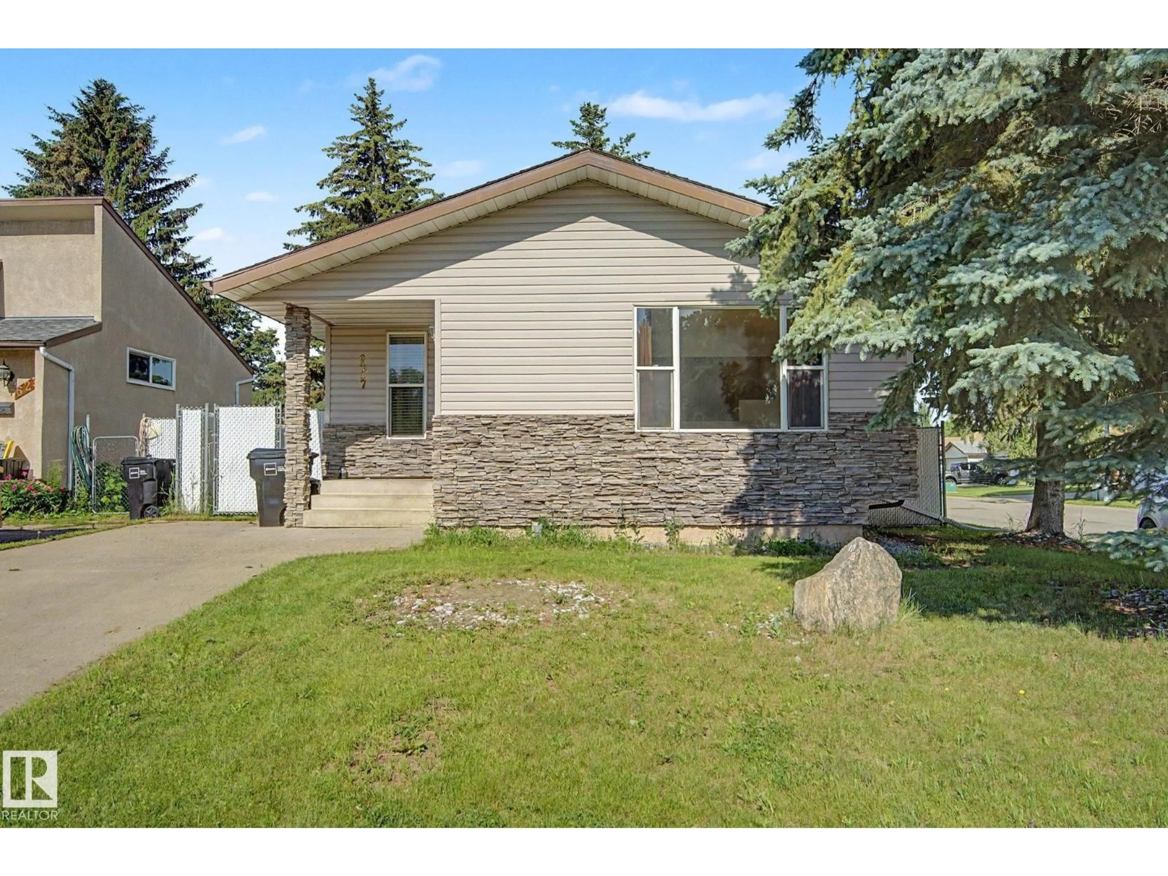 Unknown for 6237 13 AV, Edmonton Alberta T6L2E5