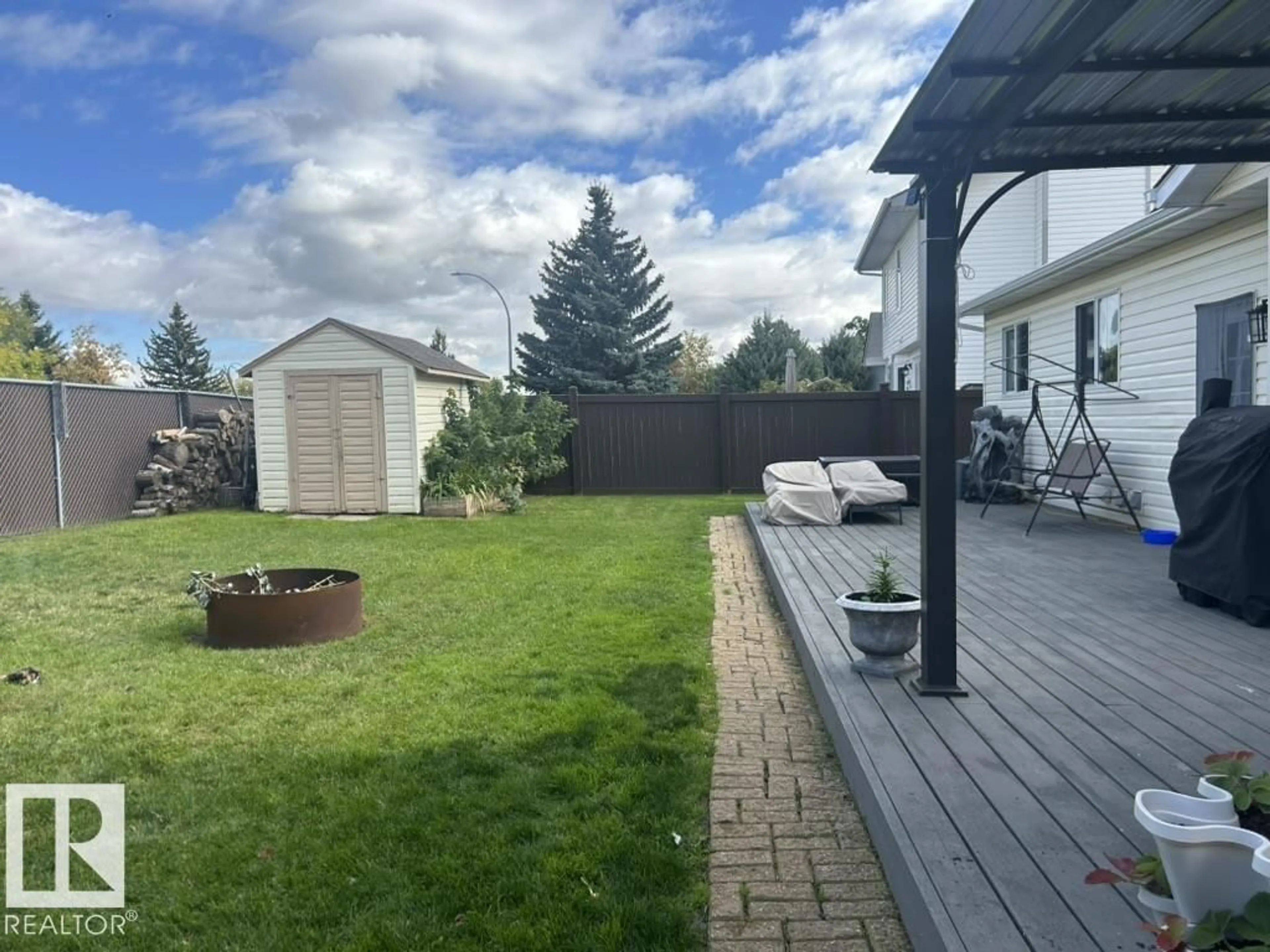 Patio, unknown for 2 LARCH BA, Spruce Grove Alberta T7X1W6