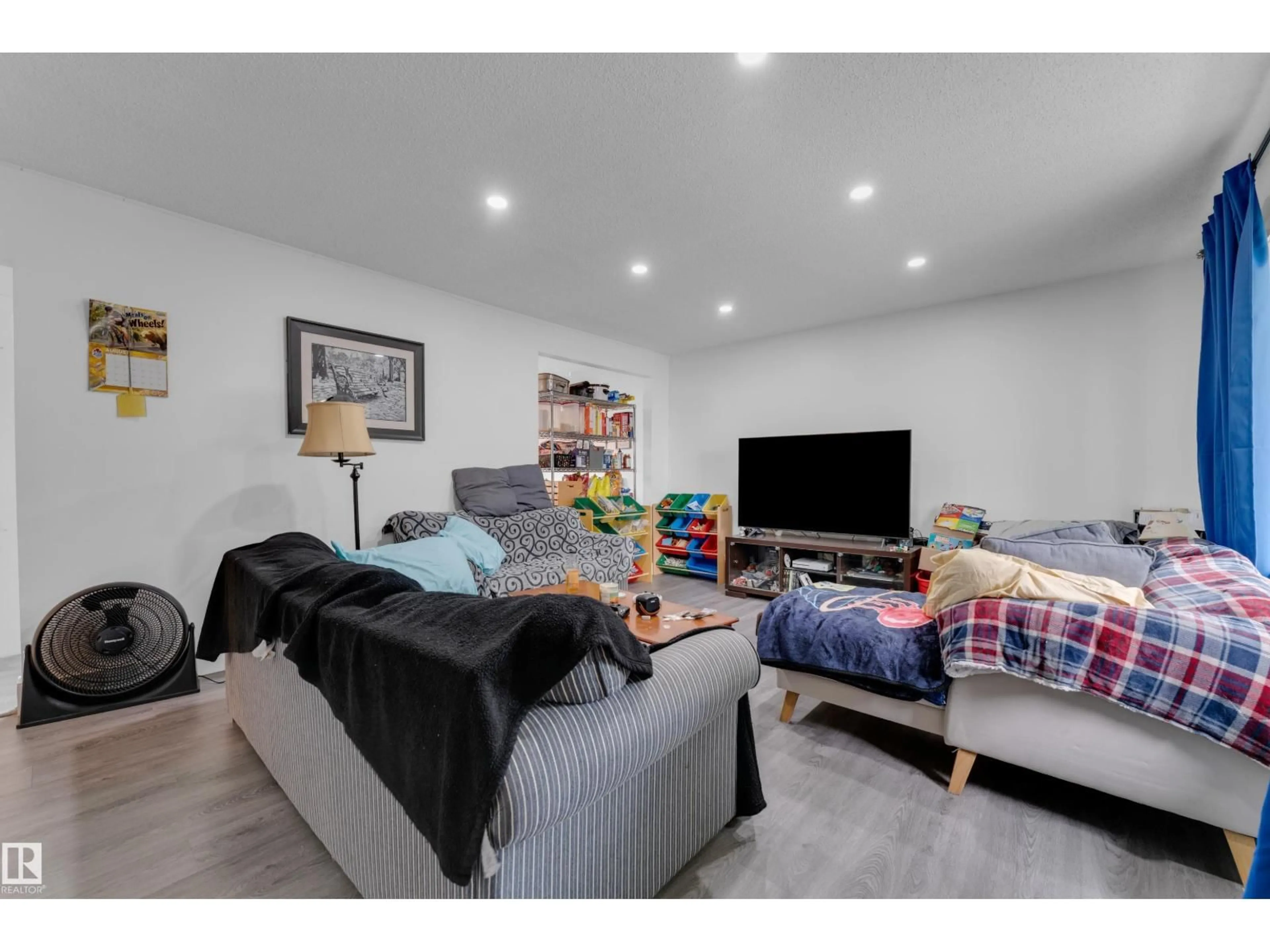 Unknown for NW - 14216 58 ST, Edmonton Alberta T5A1N4