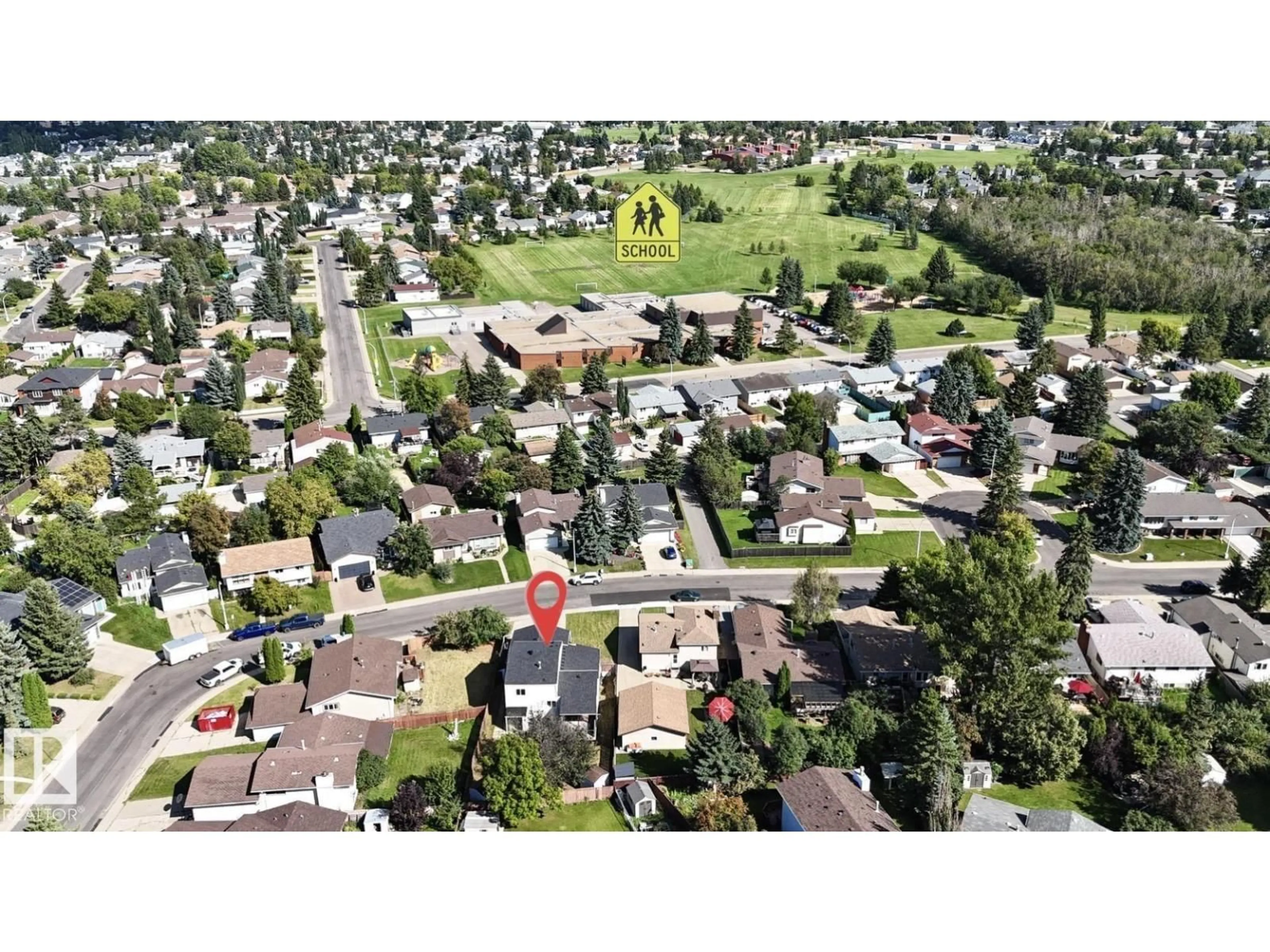 A pic from outside/outdoor area/front of a property/back of a property/a pic from drone, street for NW - 1768 48A ST, Edmonton Alberta T6L2Y1