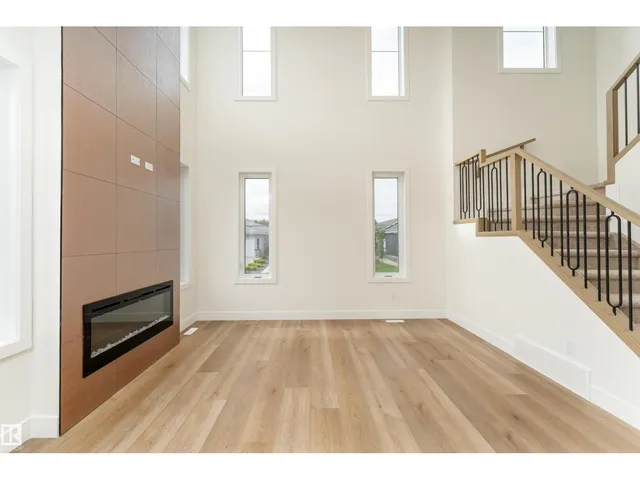 84 MAPLE CR, Gibbons 5