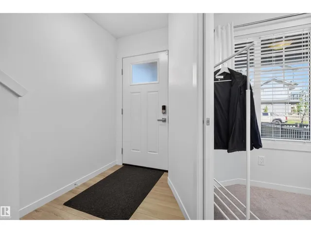 22709 84 AV, Edmonton 2