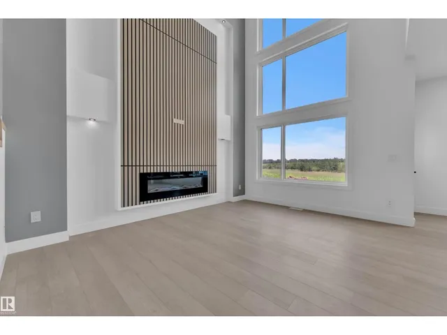 1129 STARLING DR, Edmonton 5