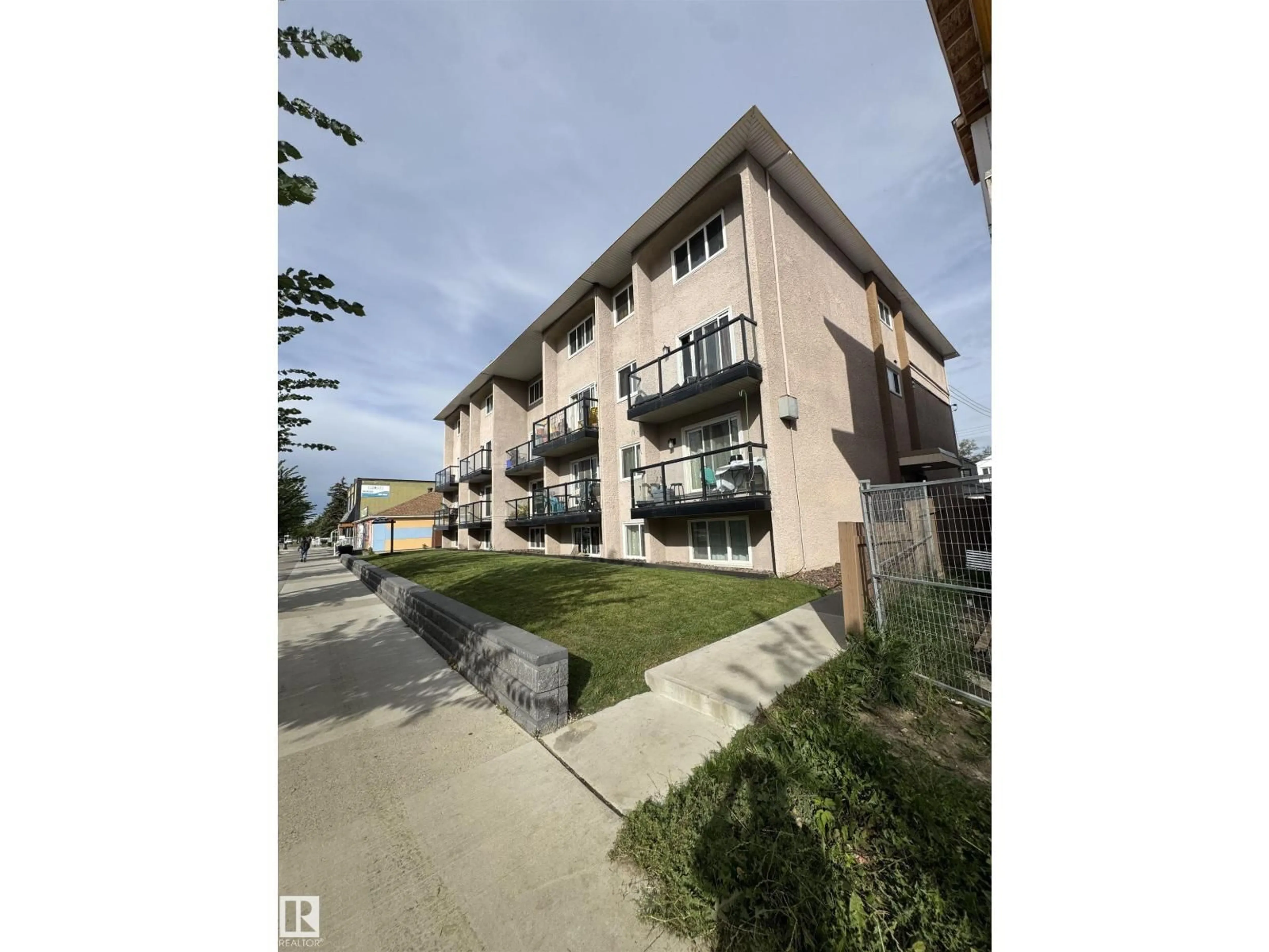 Unknown for #209 - 11429 124 ST, Edmonton Alberta T5M0K4