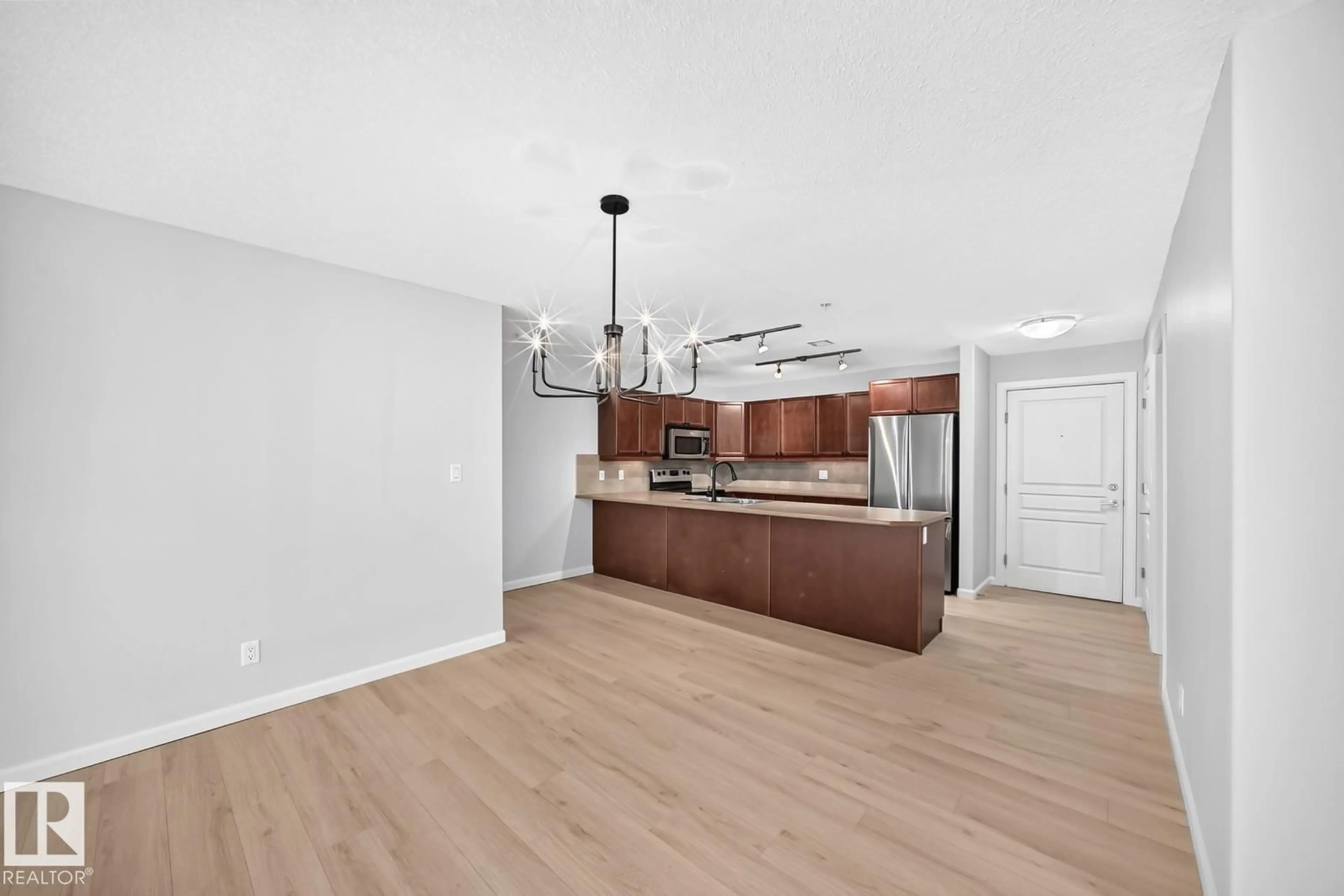 Open concept kitchen, unknown for 400 - 103 PALISADES WAY, Sherwood Park Alberta T8H0H4