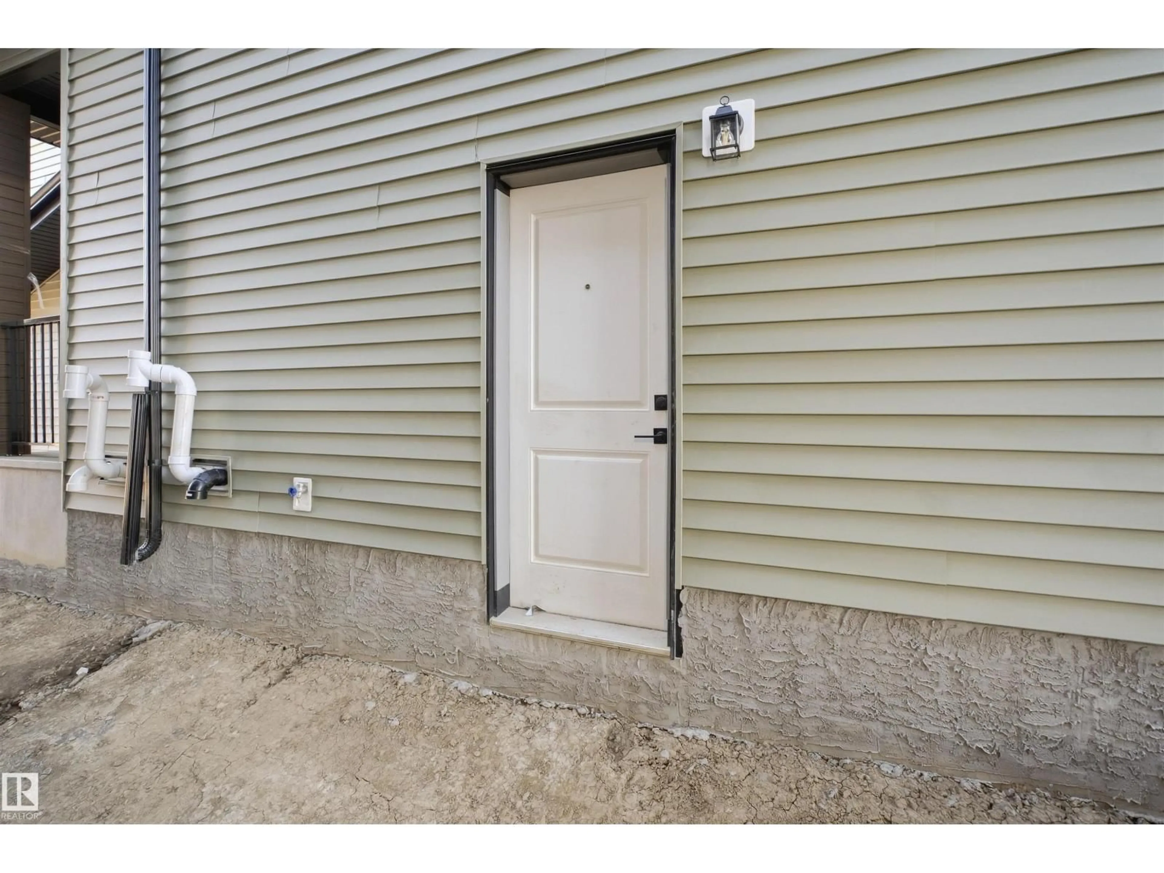 Storage room or clothes room or walk-in closet for NW - 13140 187 AV, Edmonton Alberta T6V0N3
