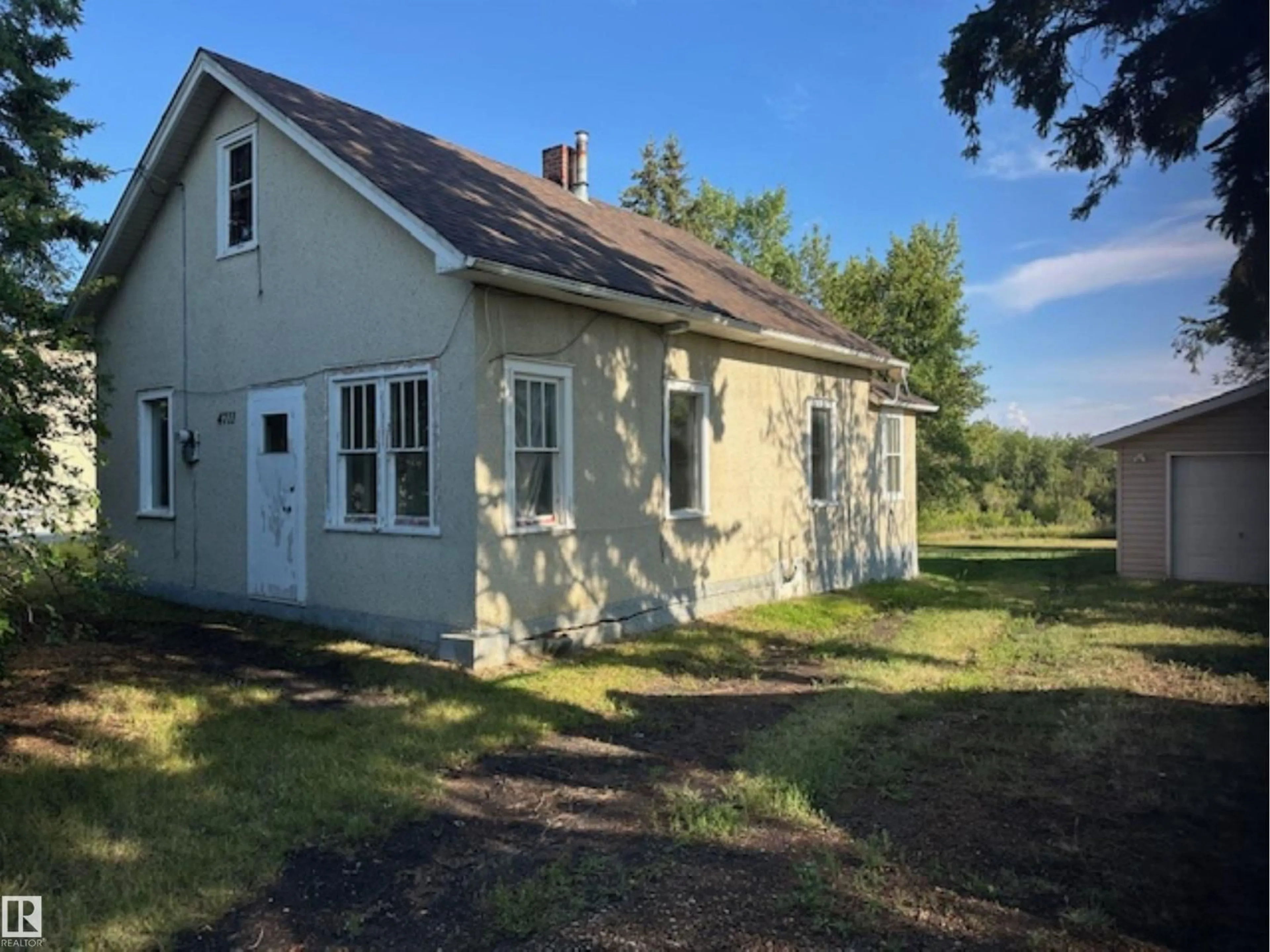 A pic from outside/outdoor area/front of a property/back of a property/a pic from drone, building for 4711 51 AV, Waskatenau Alberta T0A3P0