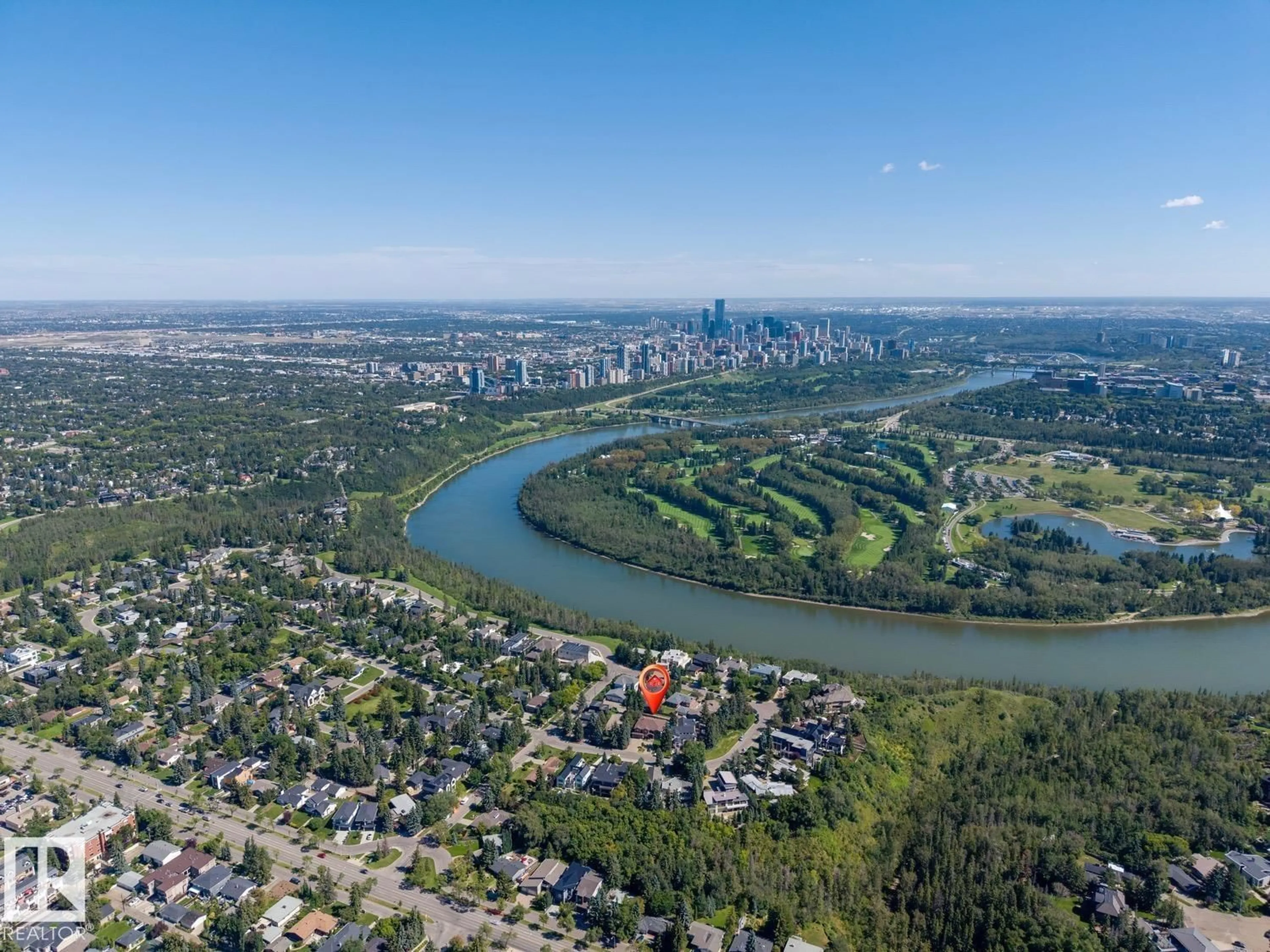 A pic from outside/outdoor area/front of a property/back of a property/a pic from drone, water/lake/river/ocean view for 5 RIVERSIDE CR, Edmonton Alberta T5N3M4