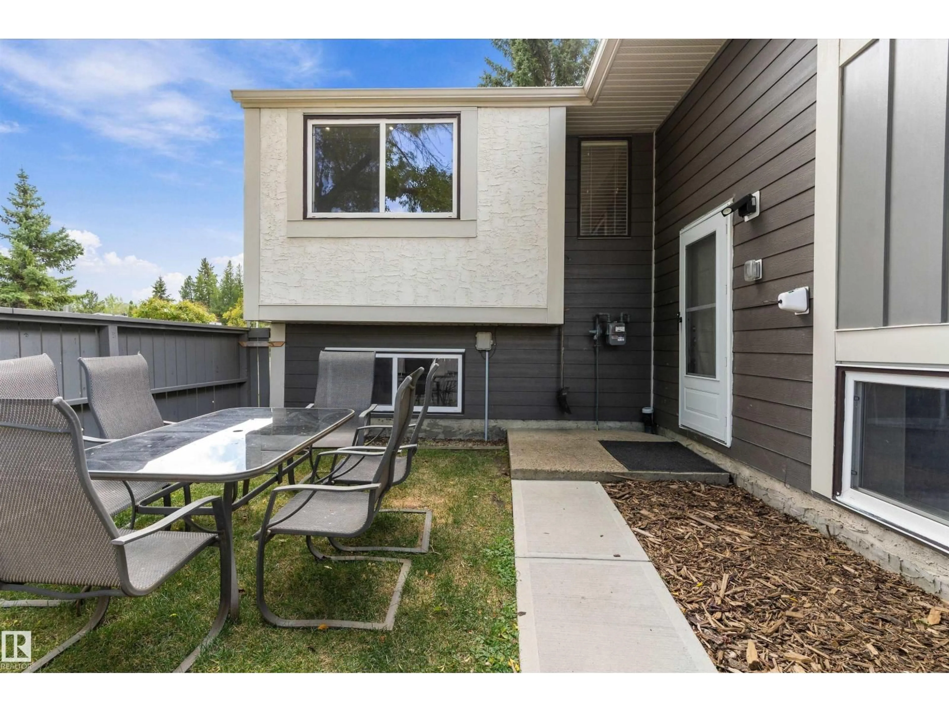 Patio, mountain view for NW - 500 WILLOW CO, Edmonton Alberta T5T2K7