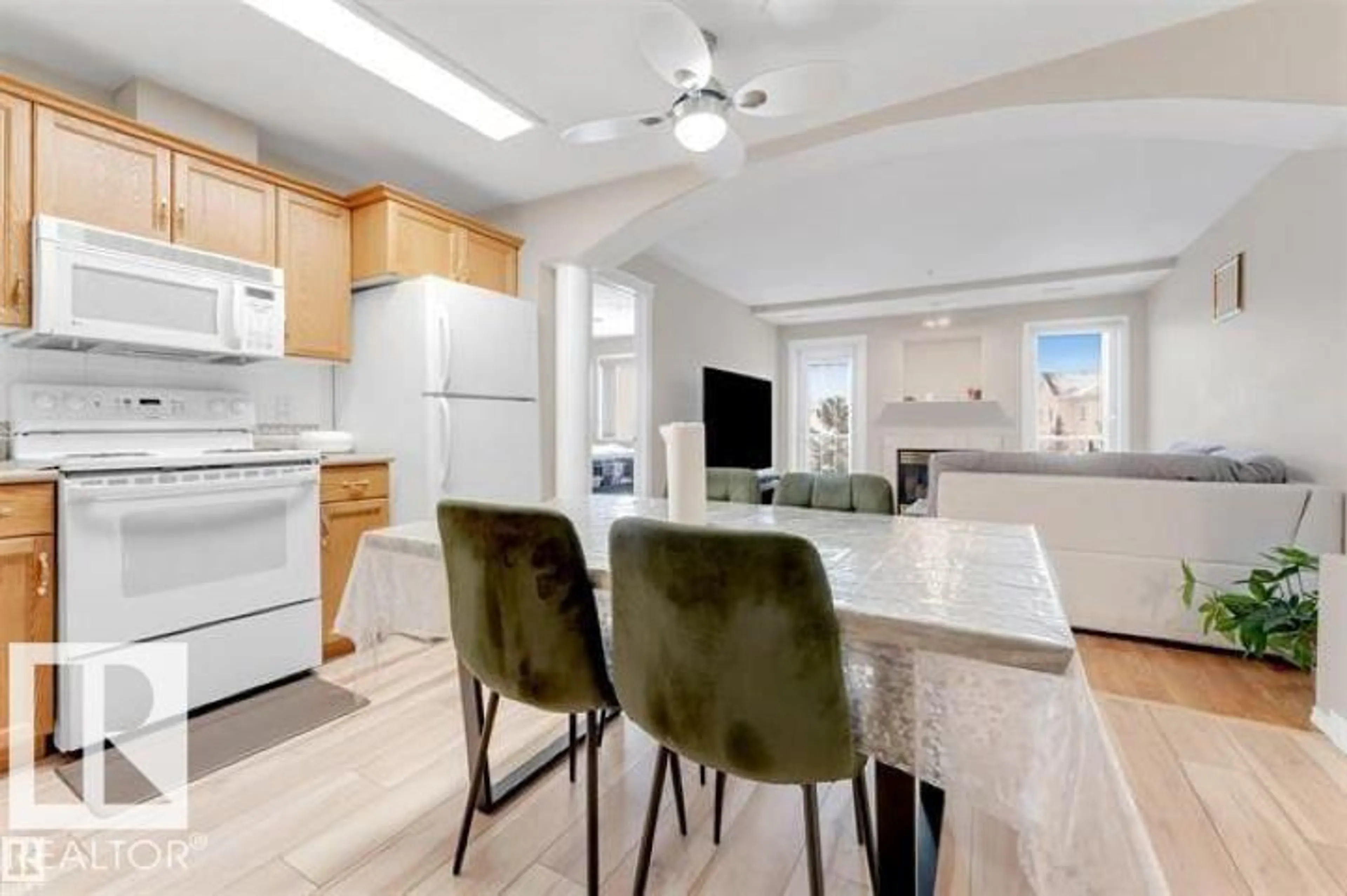 Open concept kitchen, unknown for 237 - 316 YOUVILLE DRIVE NW, Edmonton Alberta T6L7G2