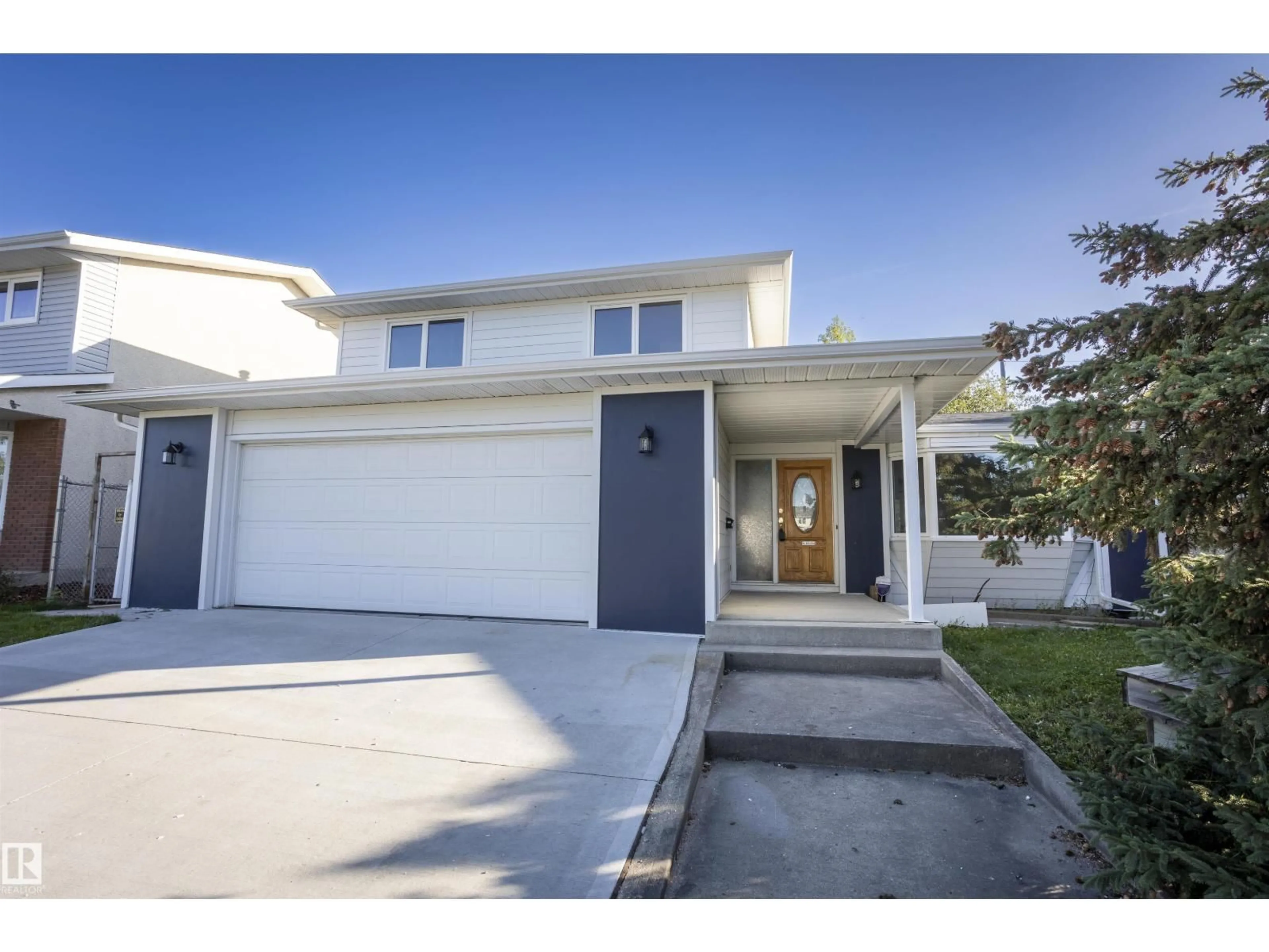 Home with vinyl exterior material, street for 17927 80 AV, Edmonton Alberta T5T0S6