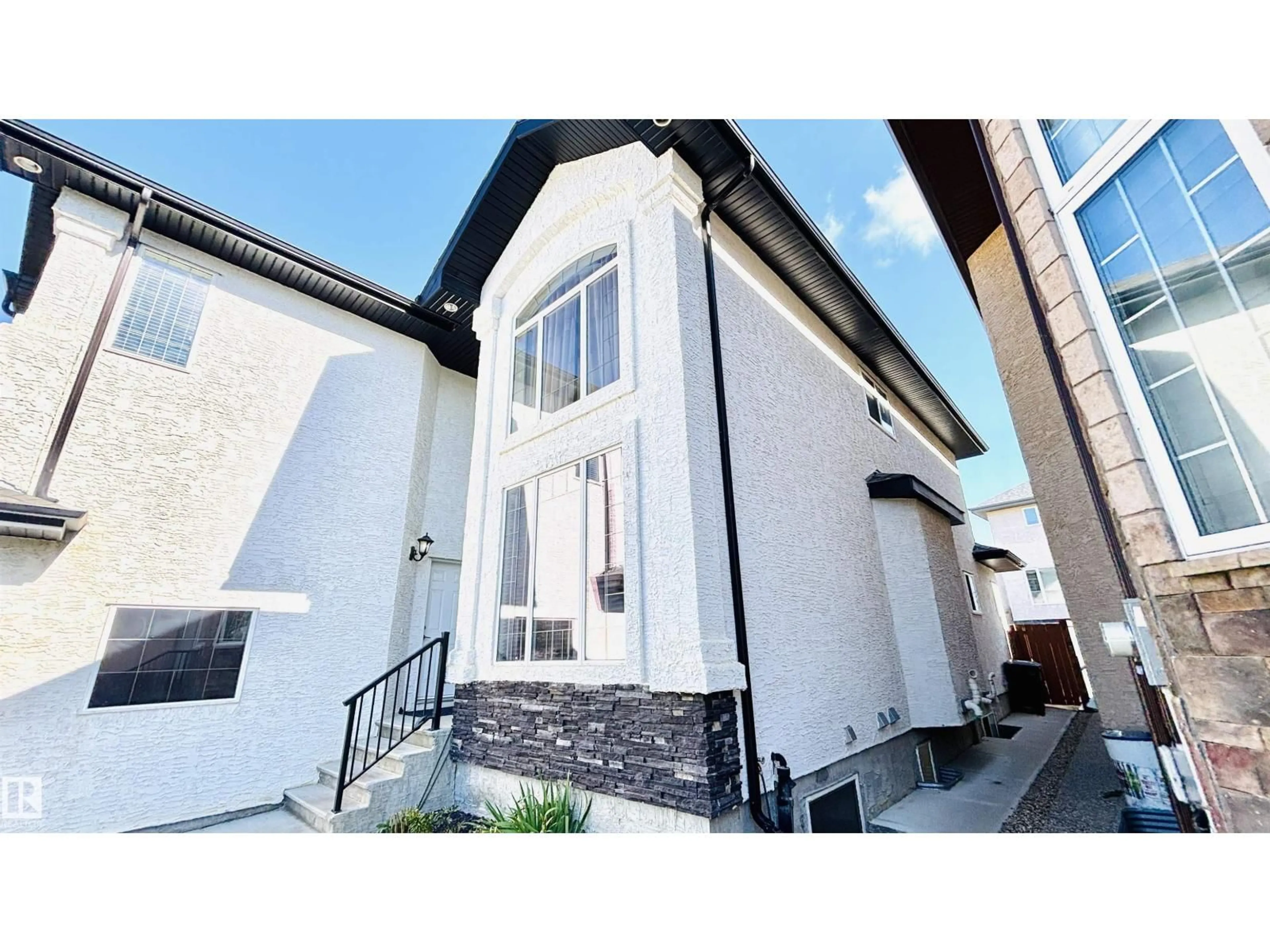 Unknown for 1515 68 ST, Edmonton Alberta T6X0G8