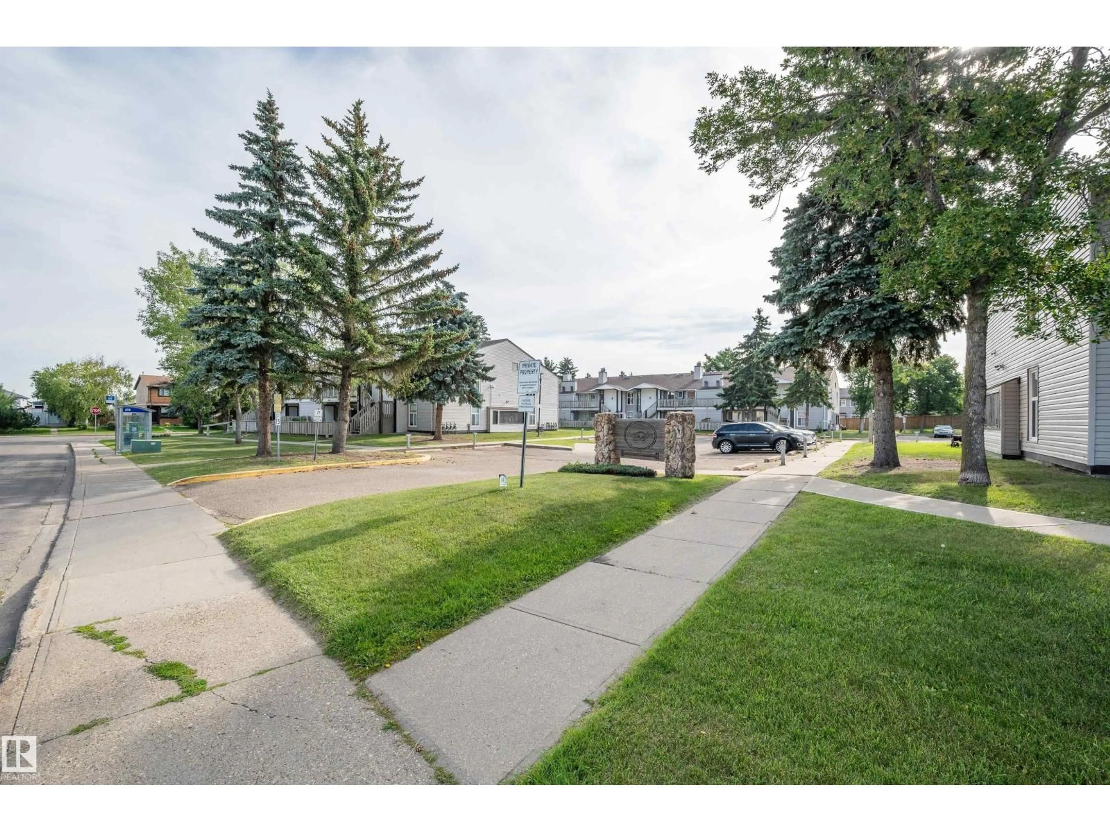 Unknown for 15017 26 ST, Edmonton Alberta T5Y2G6