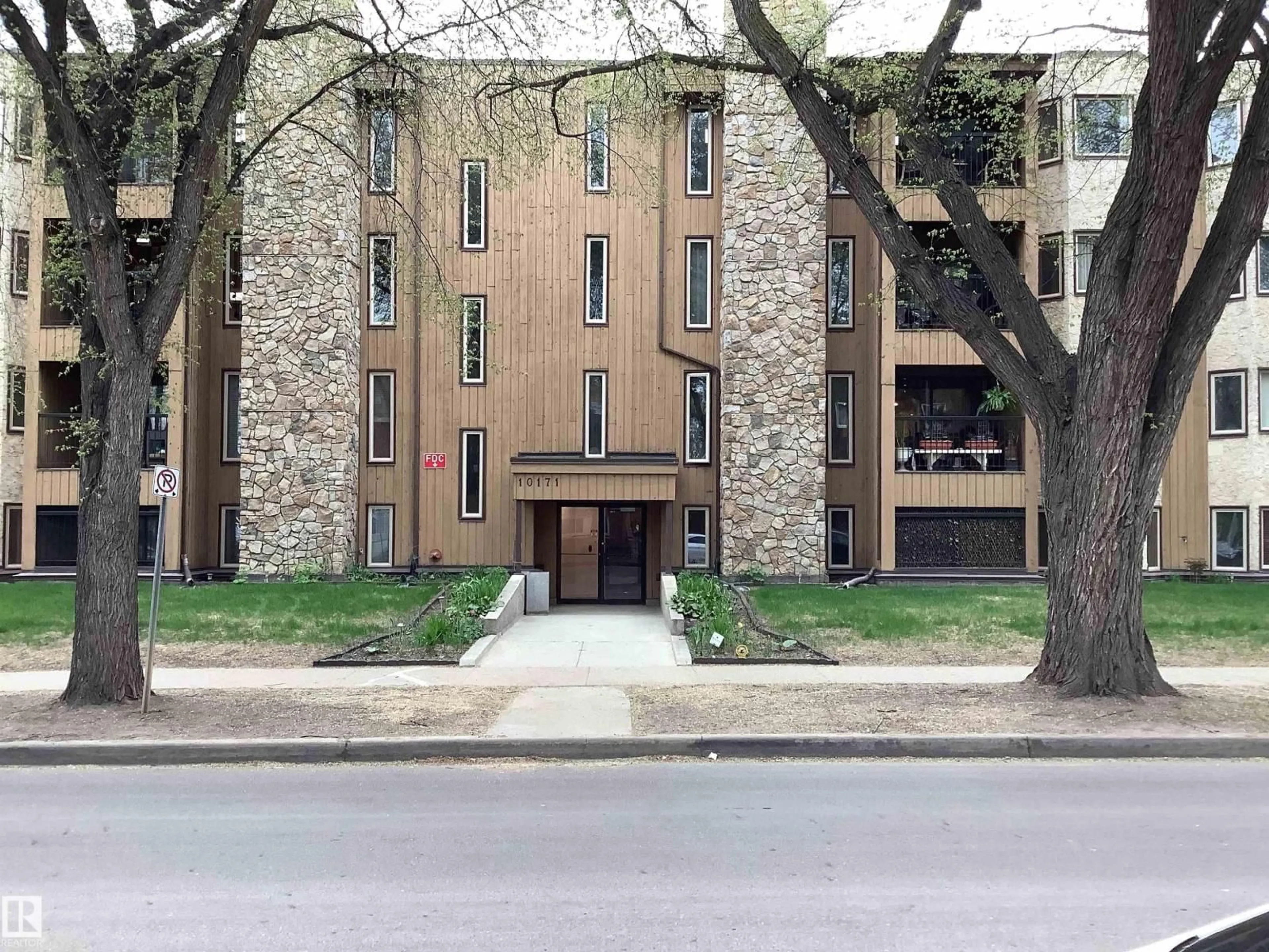Unknown for 207 - 10171 119 ST, Edmonton Alberta T5K1Z1
