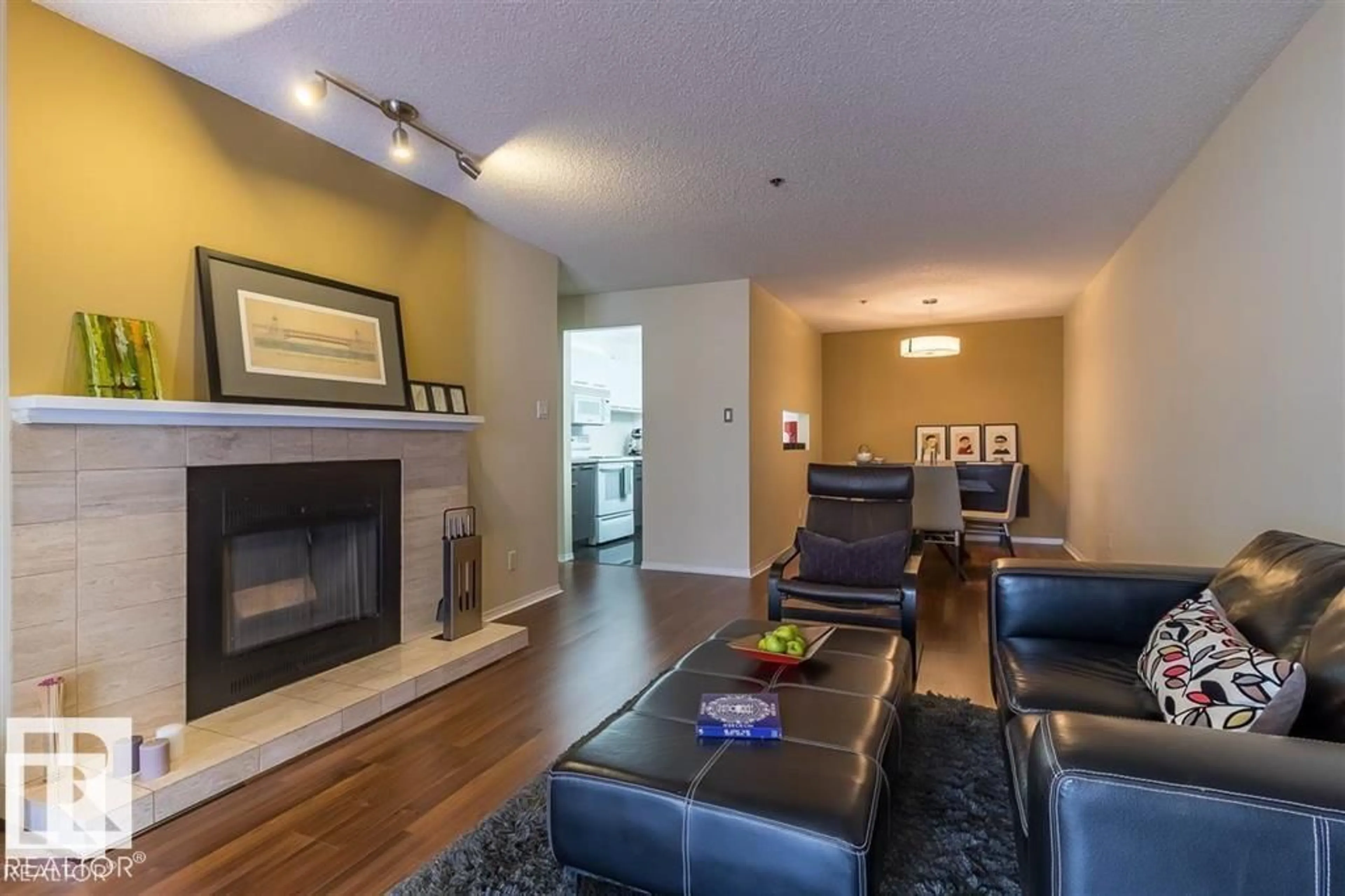 Living room with furniture, unknown for 207 - 10171 119 ST, Edmonton Alberta T5K1Z1