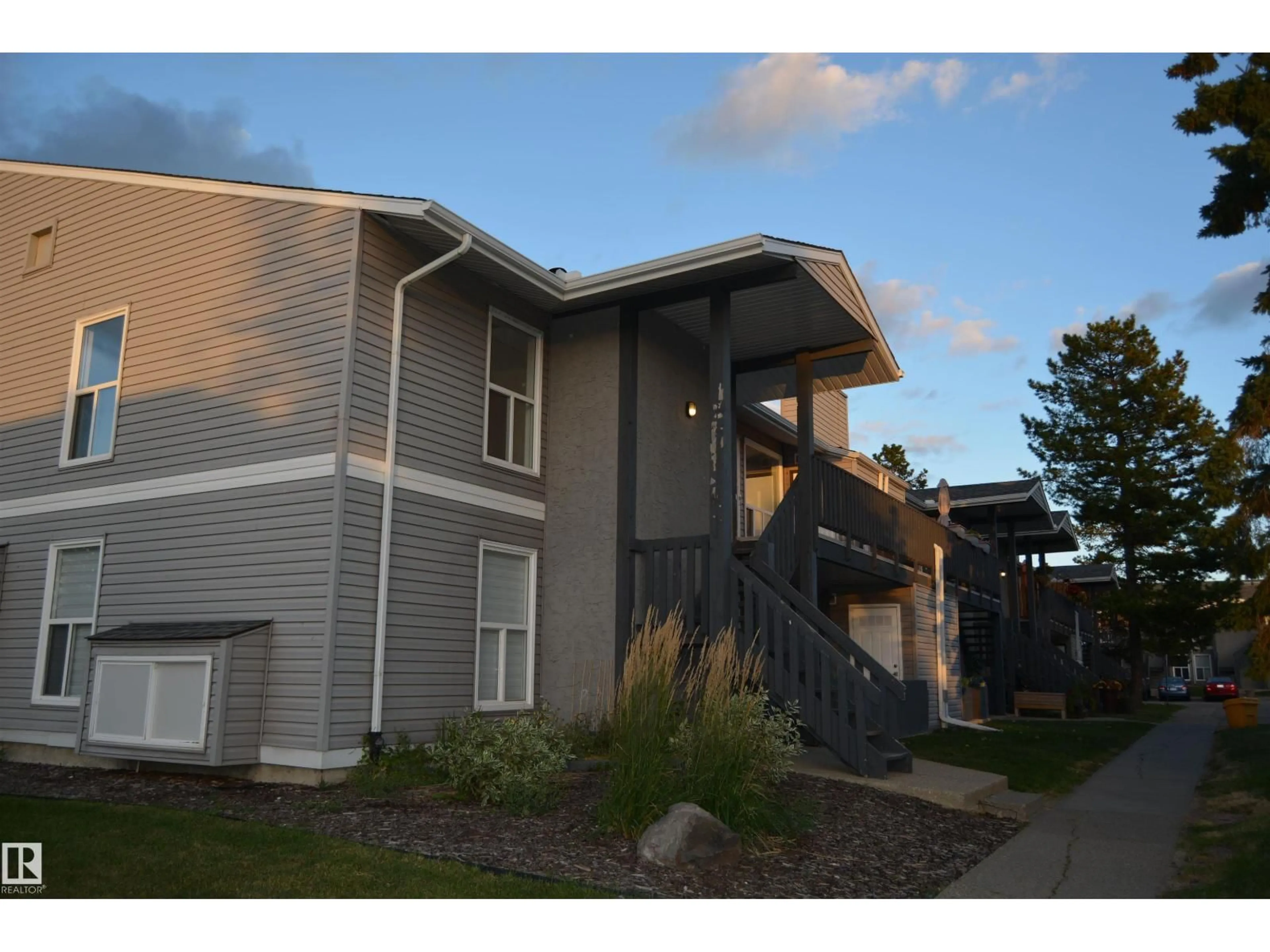 Patio, unknown for 49 - 1503 MILL WOODS RD E, Edmonton Alberta T6L4C2