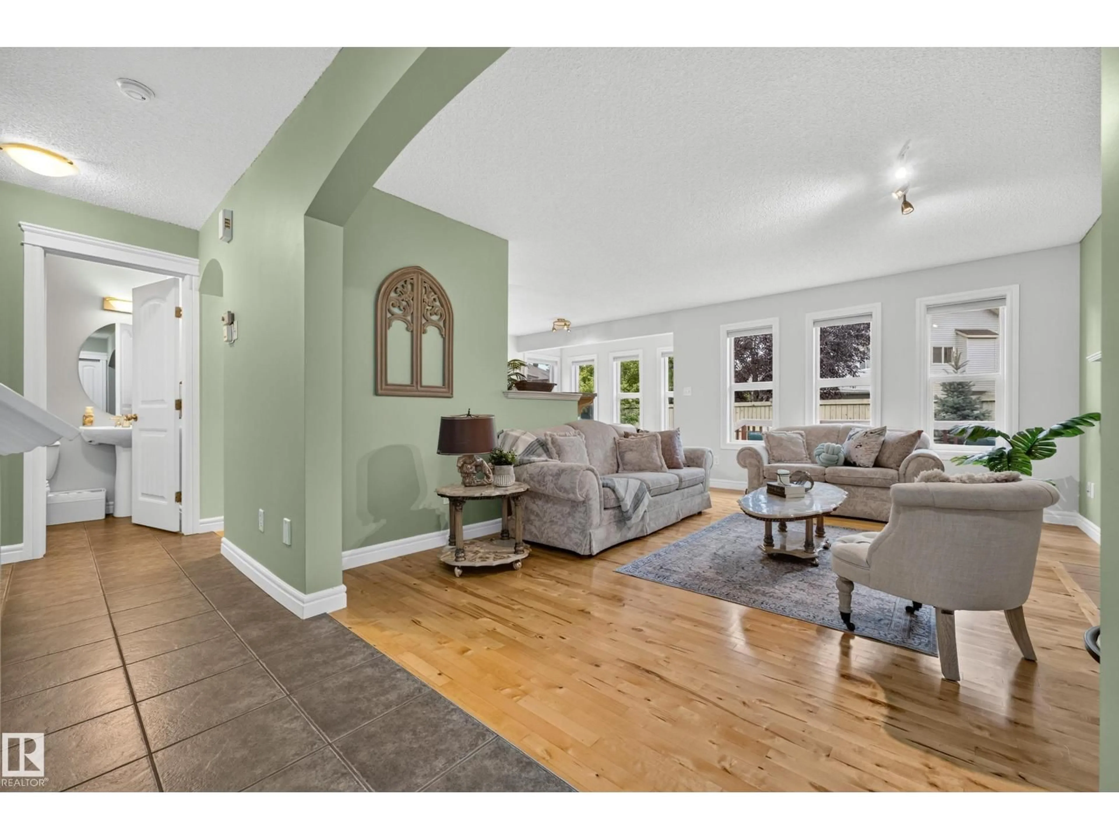 Living room with furniture, unknown for 984 RUTHERFORD RD, Edmonton Alberta T6W1W9