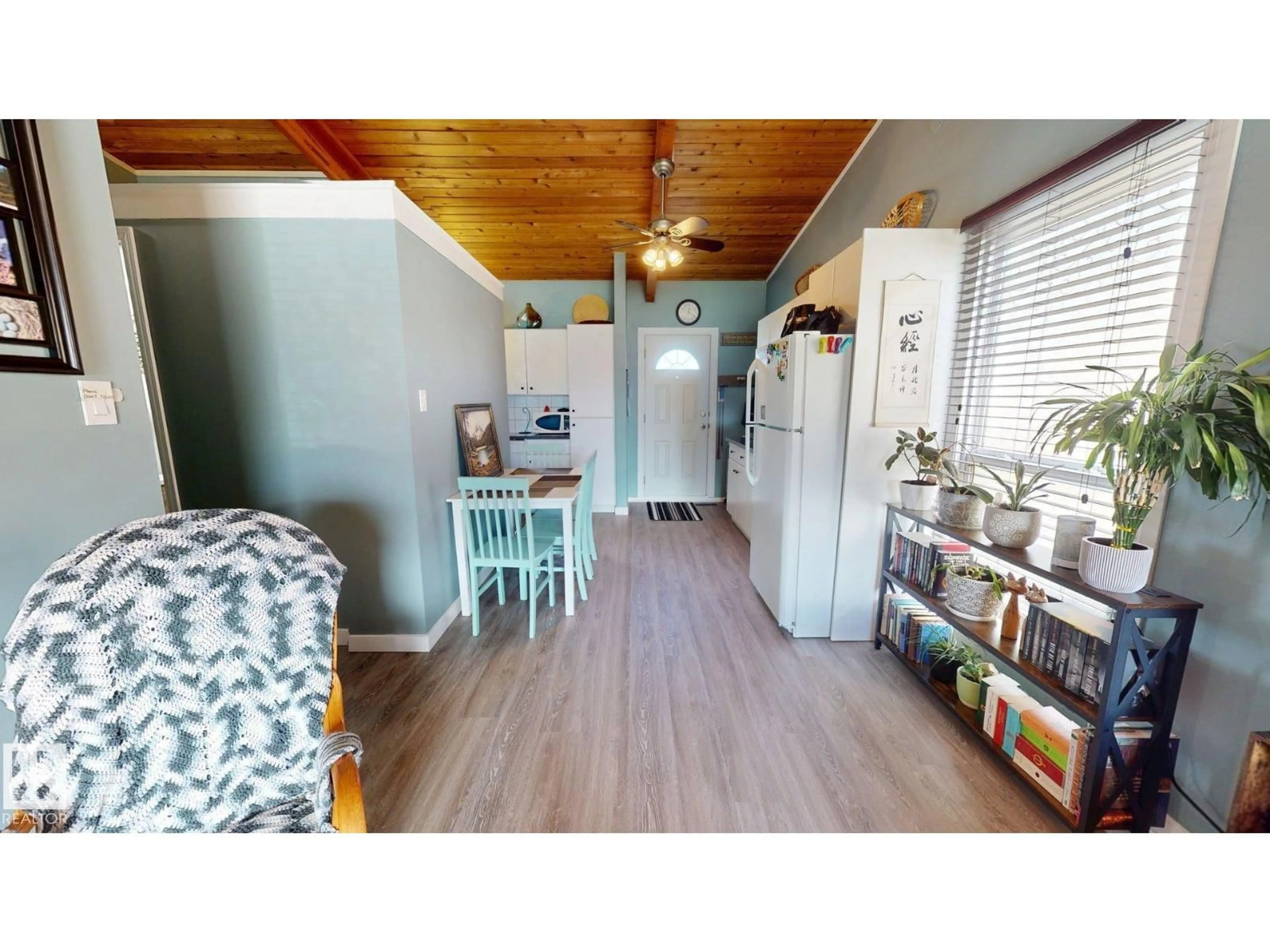 A pic of a room for NW - 14622 118 ST, Edmonton Alberta T5X2J4