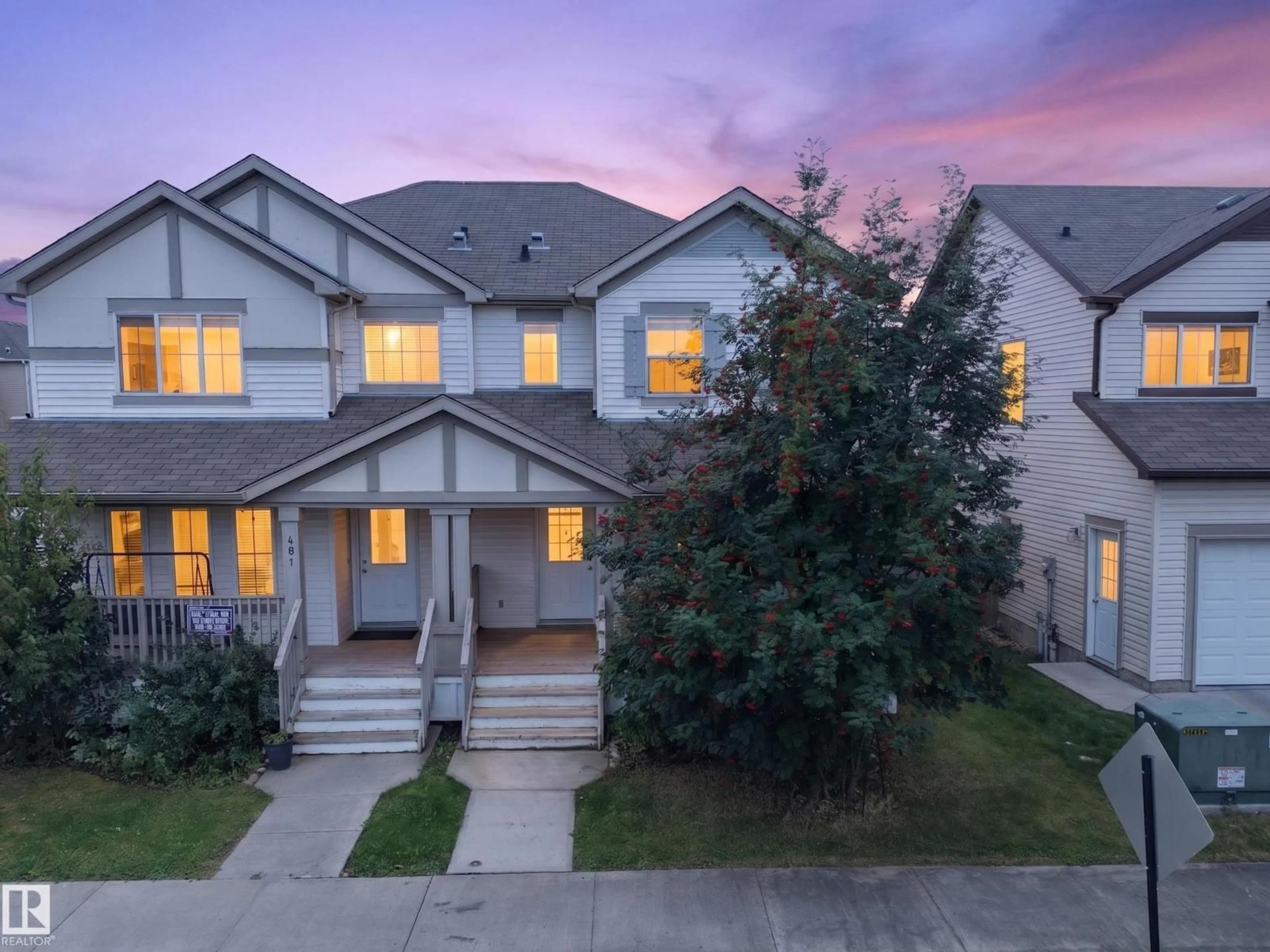 A pic from outside/outdoor area/front of a property/back of a property/a pic from drone, street for SW - 483 WATT BV, Edmonton Alberta T6X0V8