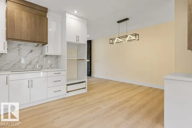 NW - 10323 79 ST, Edmonton 5