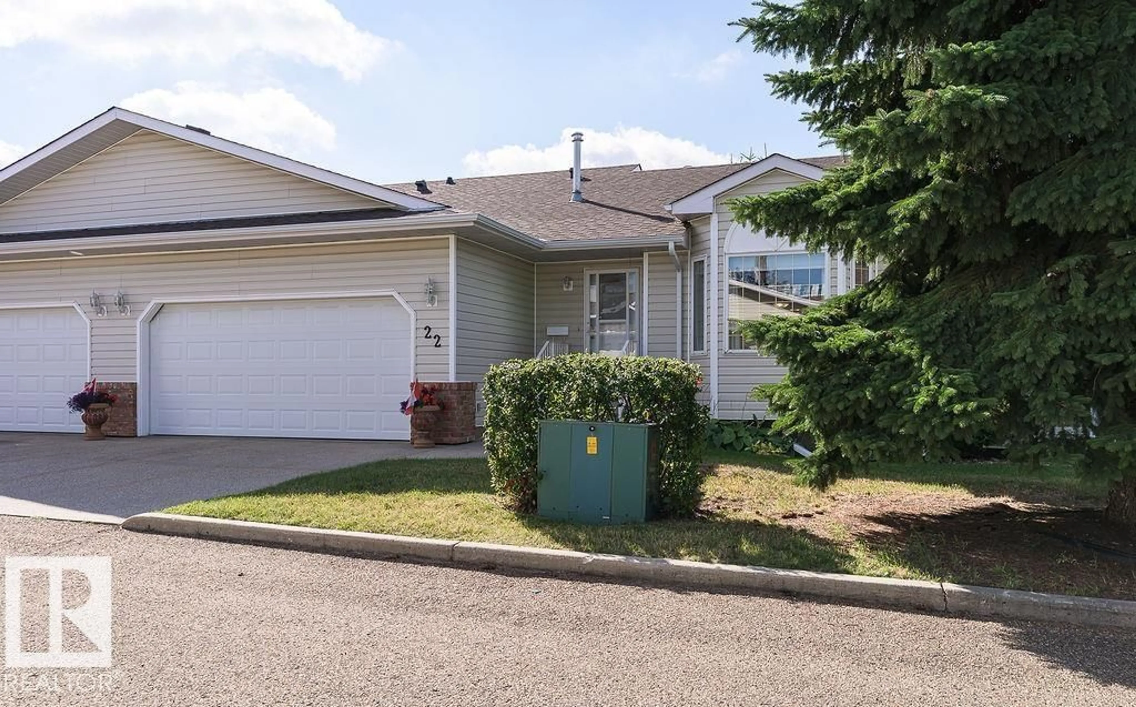 Home with vinyl exterior material, street for 7 - 22 CRANFORD WY, Sherwood Park Alberta T8H5W5