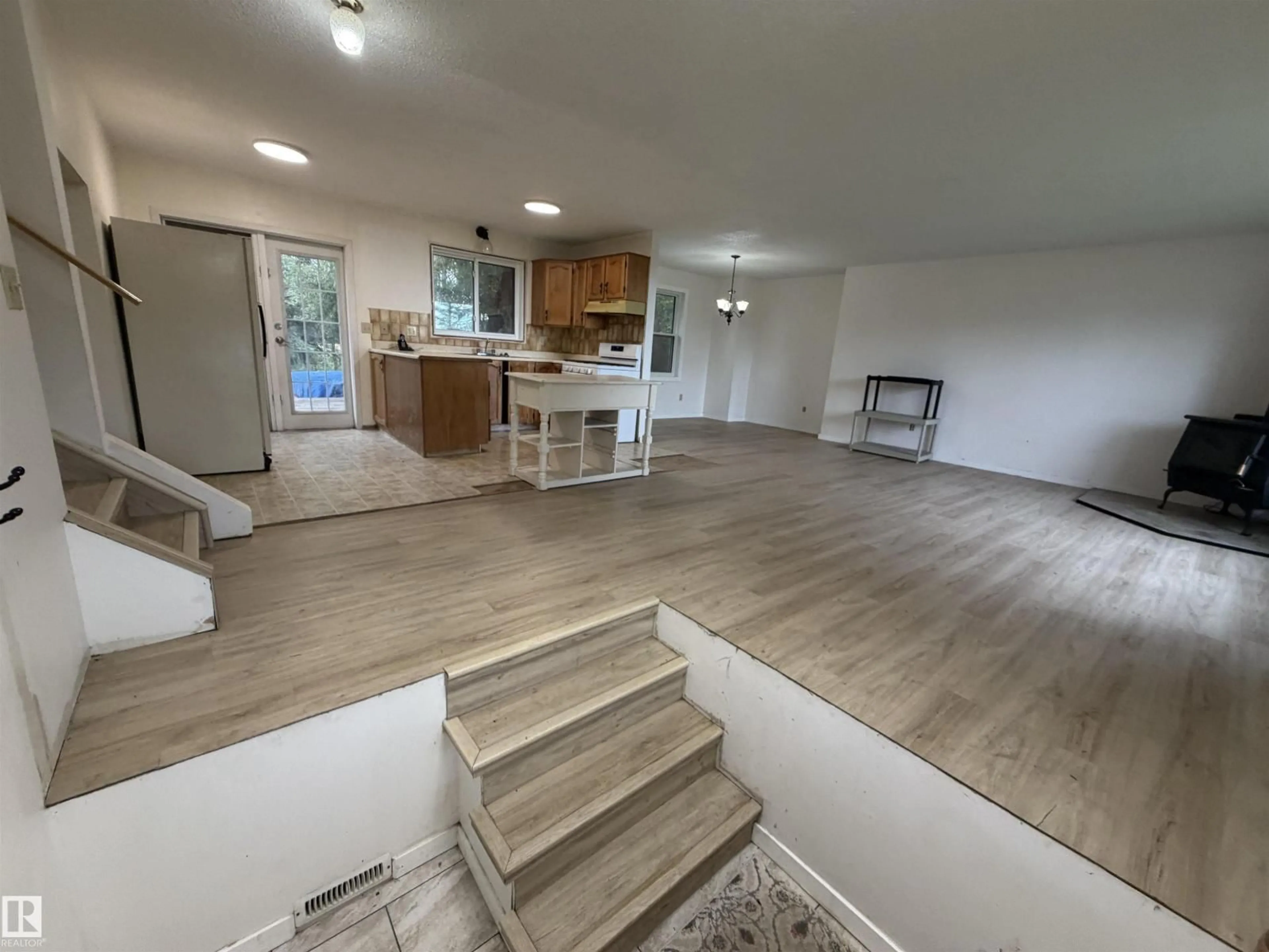 Unknown for 50279 RGE RD 274, Rural Leduc County Alberta T0C0V0