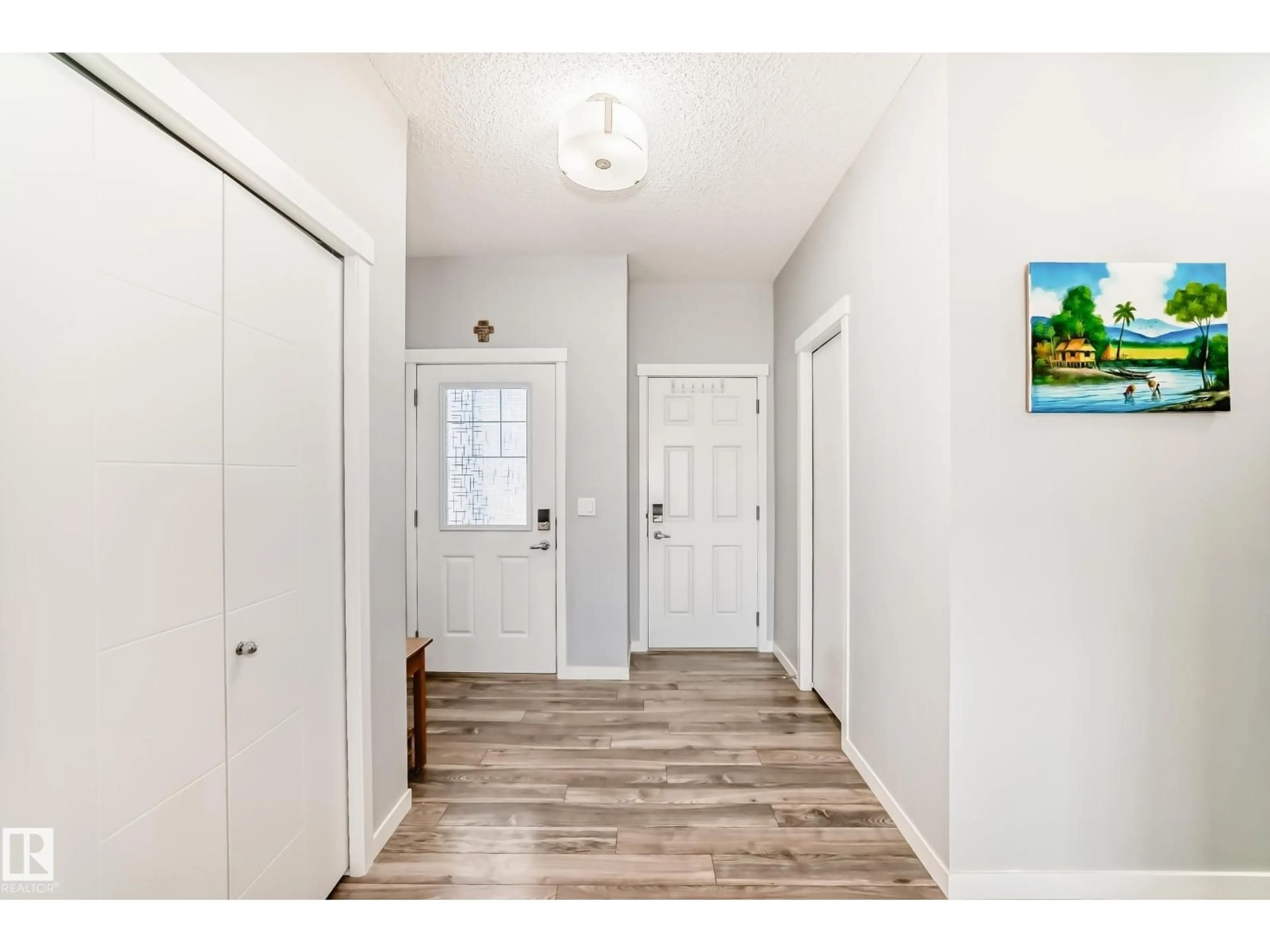 Indoor entryway for SW - 16320 12 AV, Edmonton Alberta T6W3K4