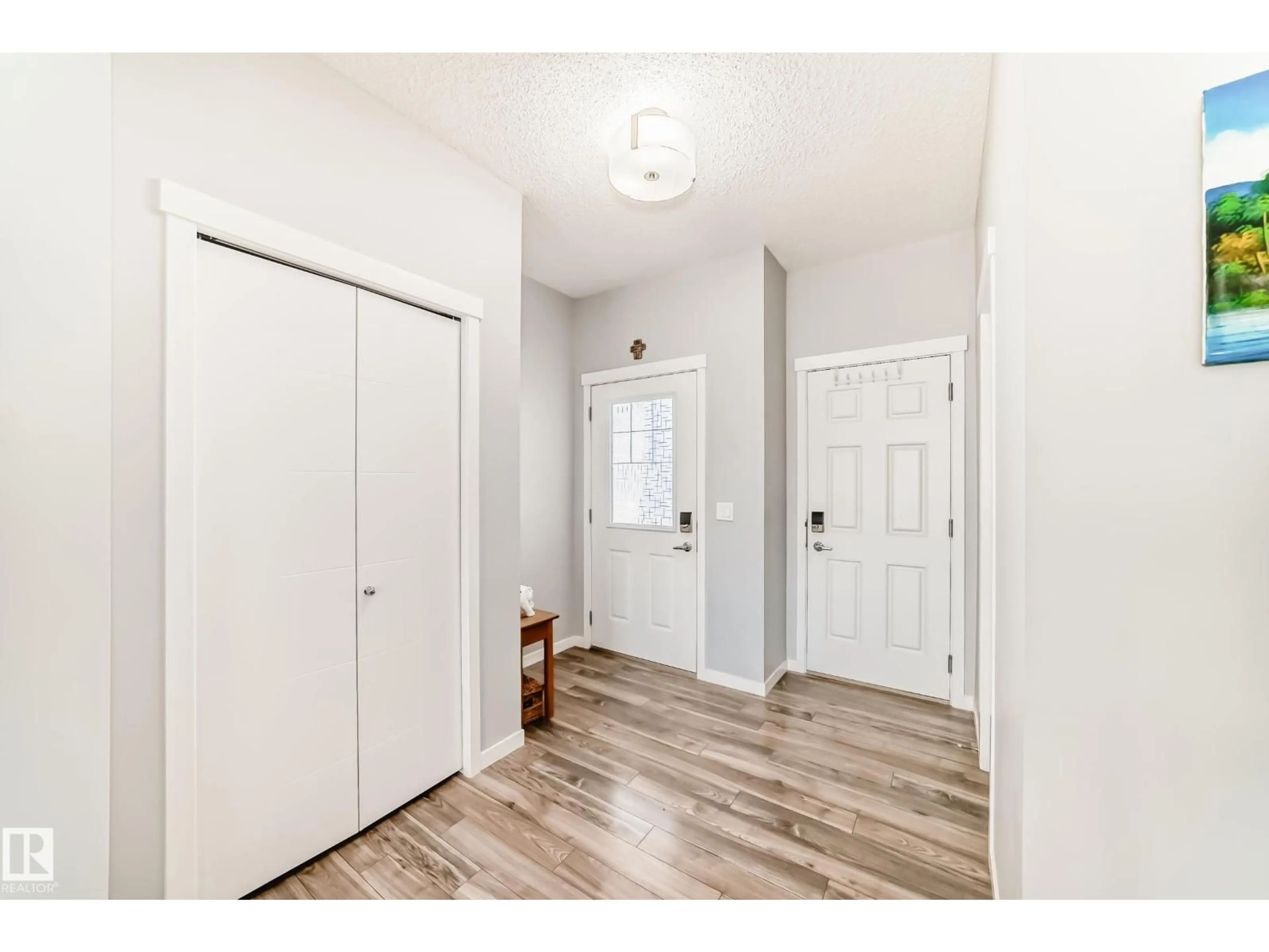 Indoor entryway for SW - 16320 12 AV, Edmonton Alberta T6W3K4