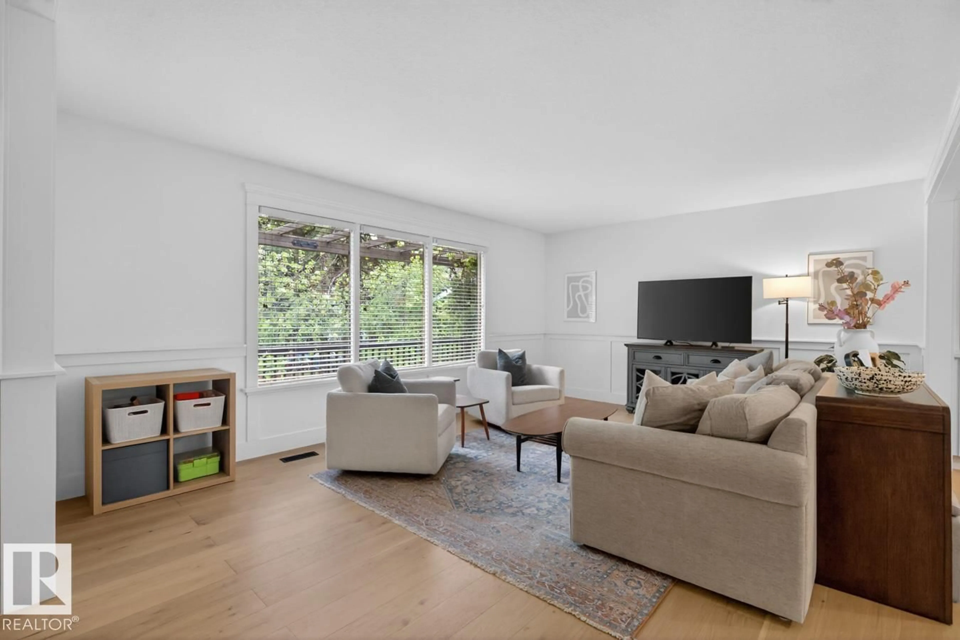 Living room with furniture, unknown for 57 BELLEVUE CR, St. Albert Alberta T8N0A5