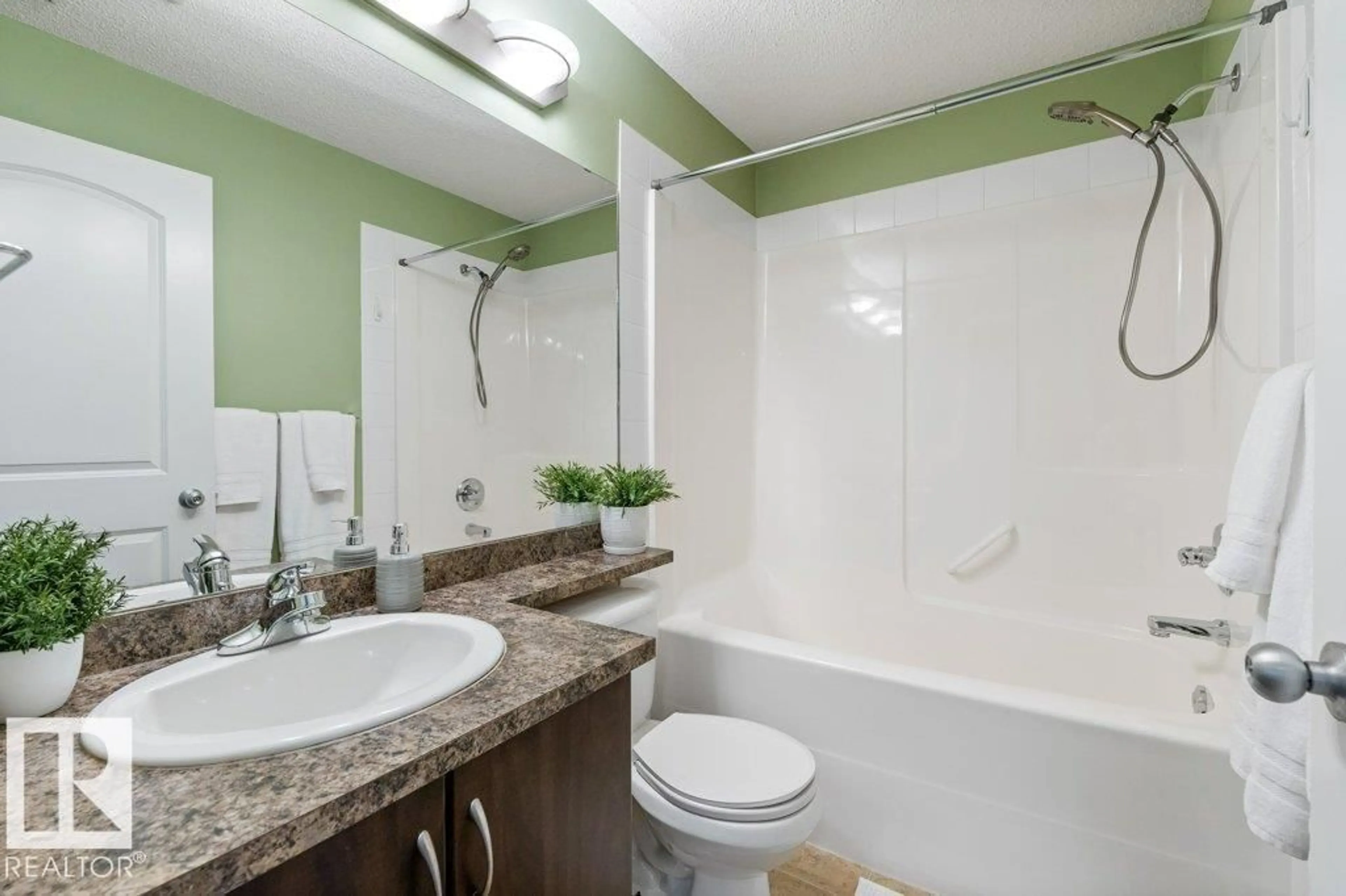 Standard bathroom, ceramic/tile floor for 307 - 9910 107 ST, Morinville Alberta T8R0A3