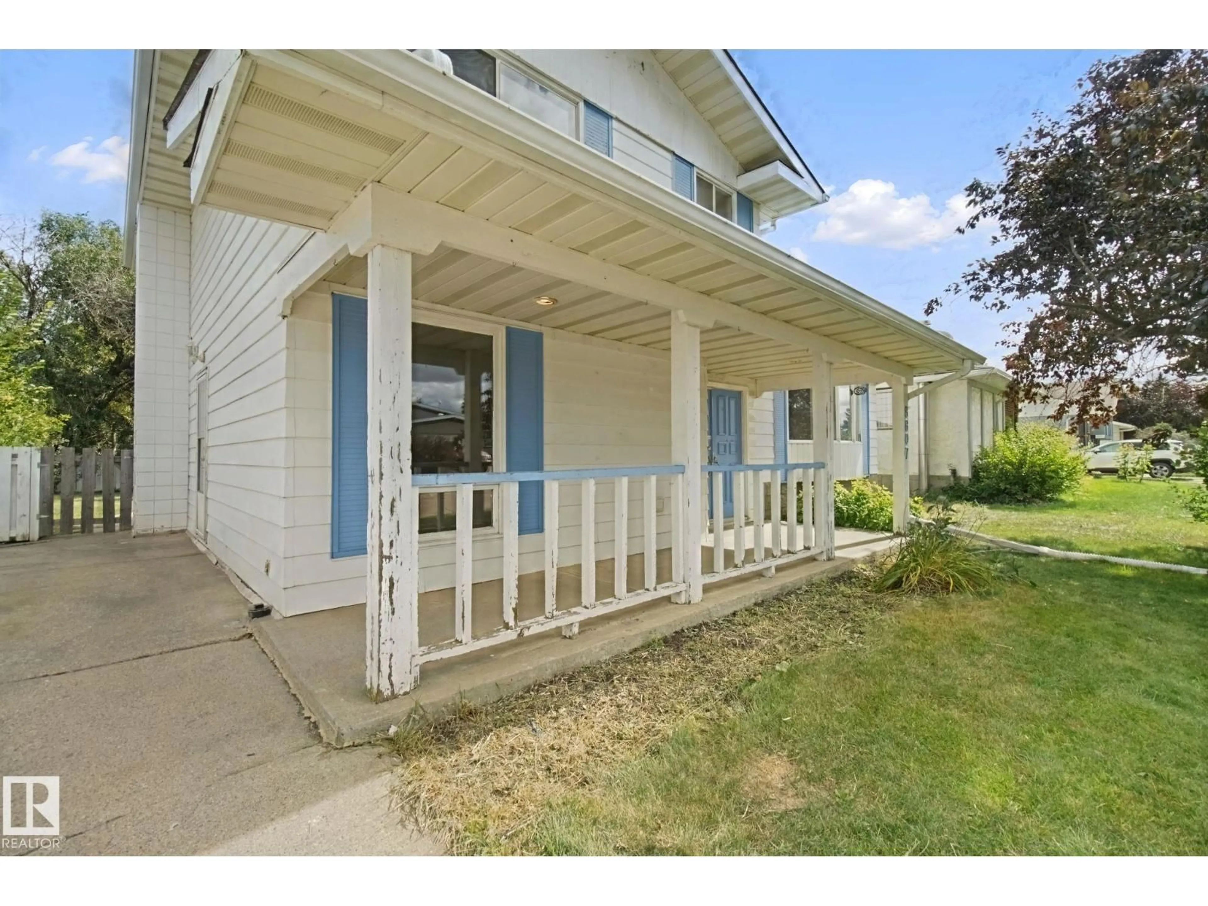 Unknown for NW - 8807 181 ST, Edmonton Alberta T5T0Y5