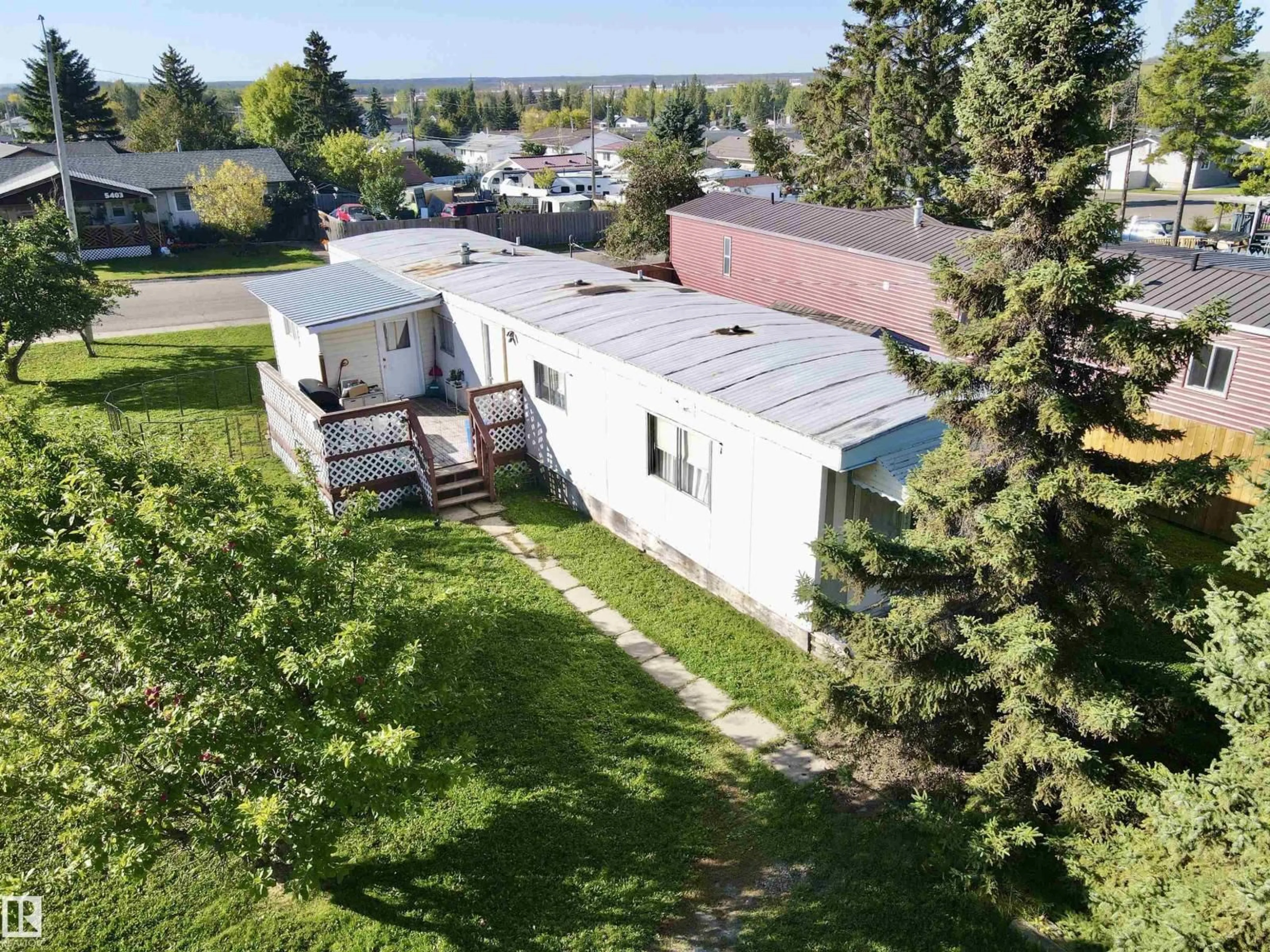 A pic from outside/outdoor area/front of a property/back of a property/a pic from drone, street for 5404 47 AV, Drayton Valley Alberta T7A1K7