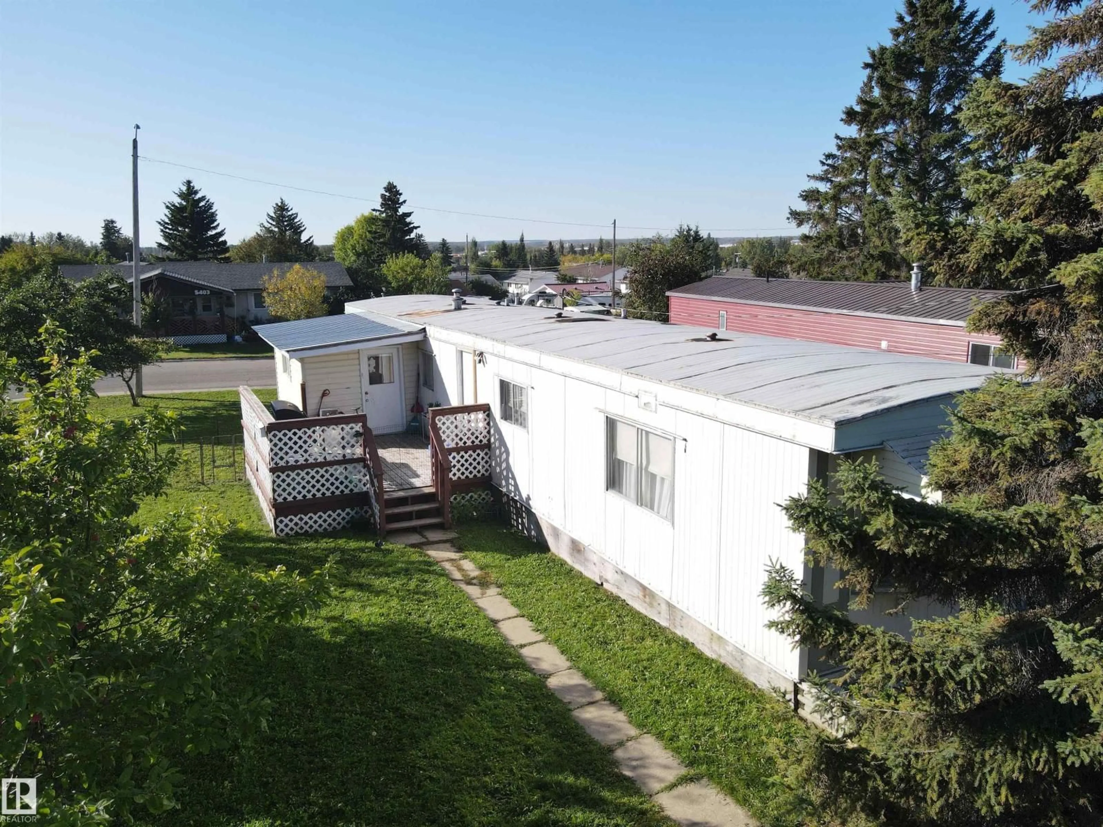 A pic from outside/outdoor area/front of a property/back of a property/a pic from drone, street for 5404 47 AV, Drayton Valley Alberta T7A1K7