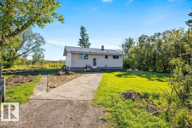 58231 RGE RD 222, Rural Thorhild County 2